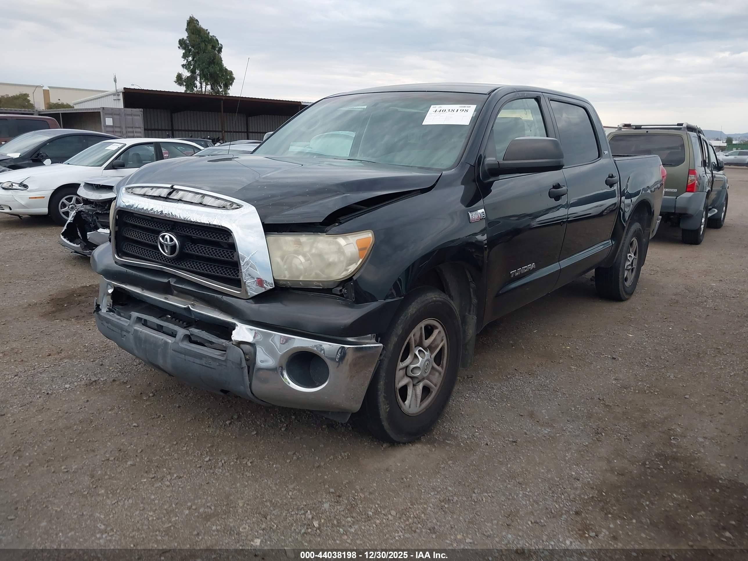 TOYOTA TUNDRA image 2