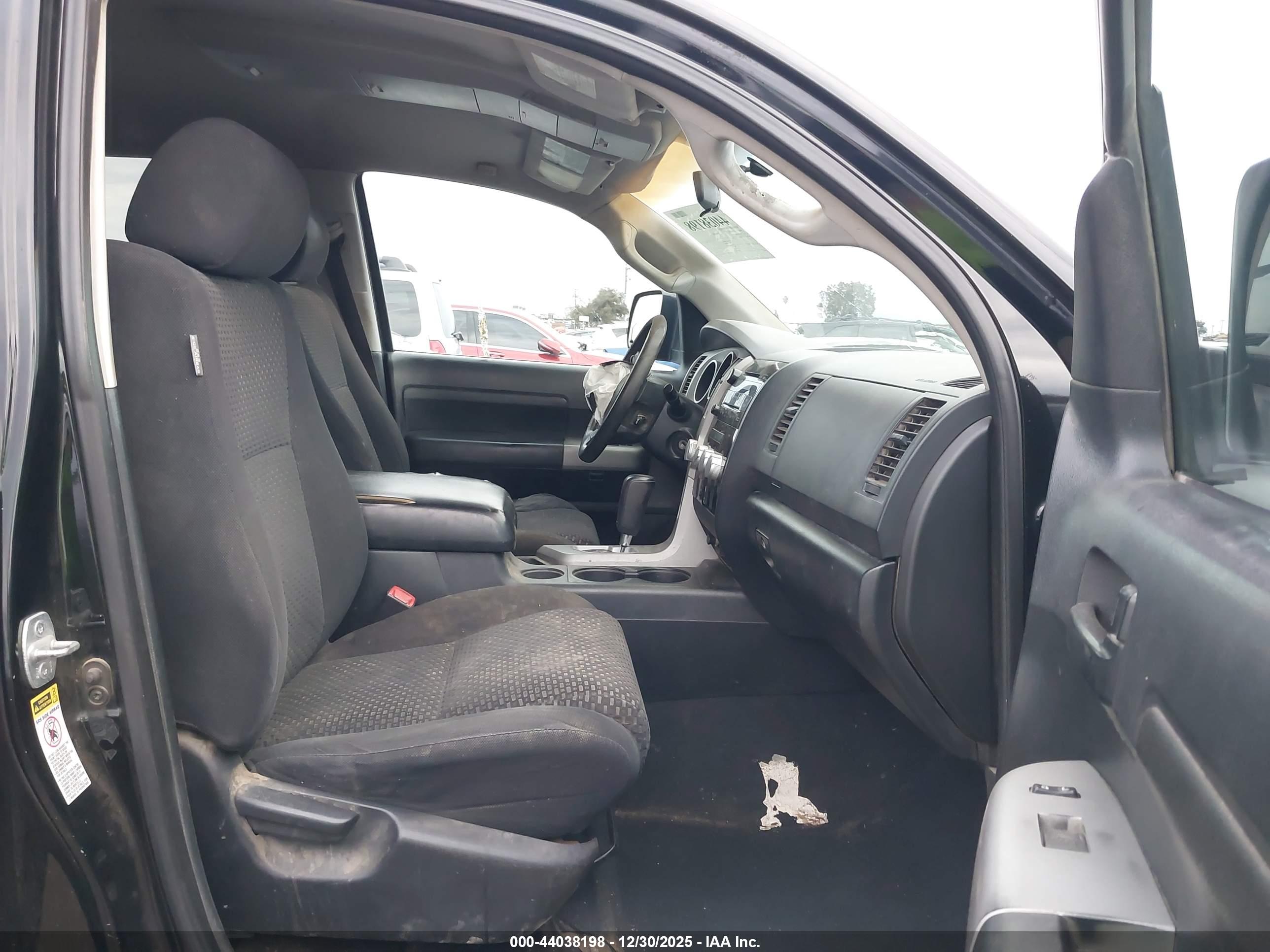 TOYOTA TUNDRA image 5
