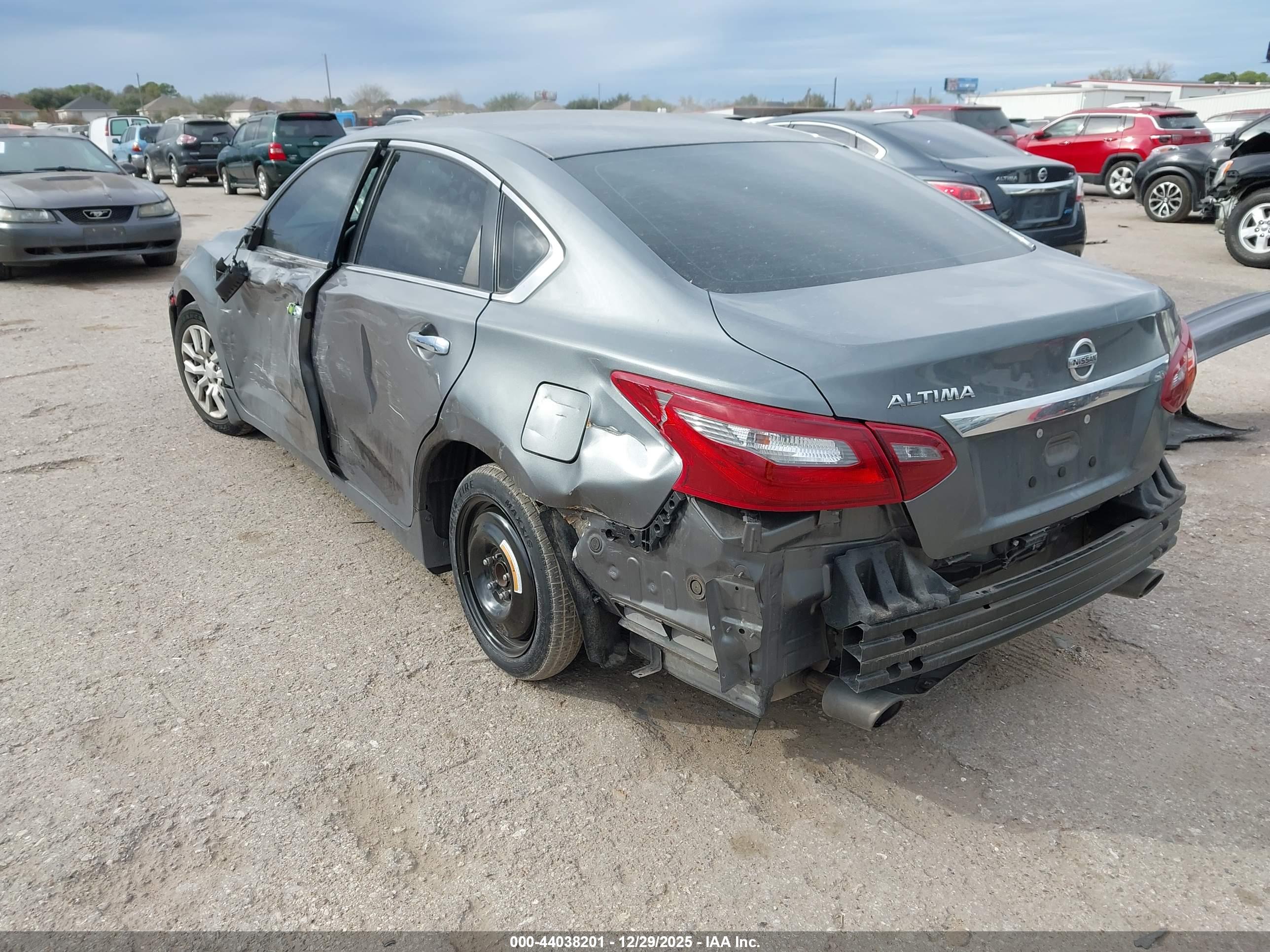 NISSAN ALTIMA image 3
