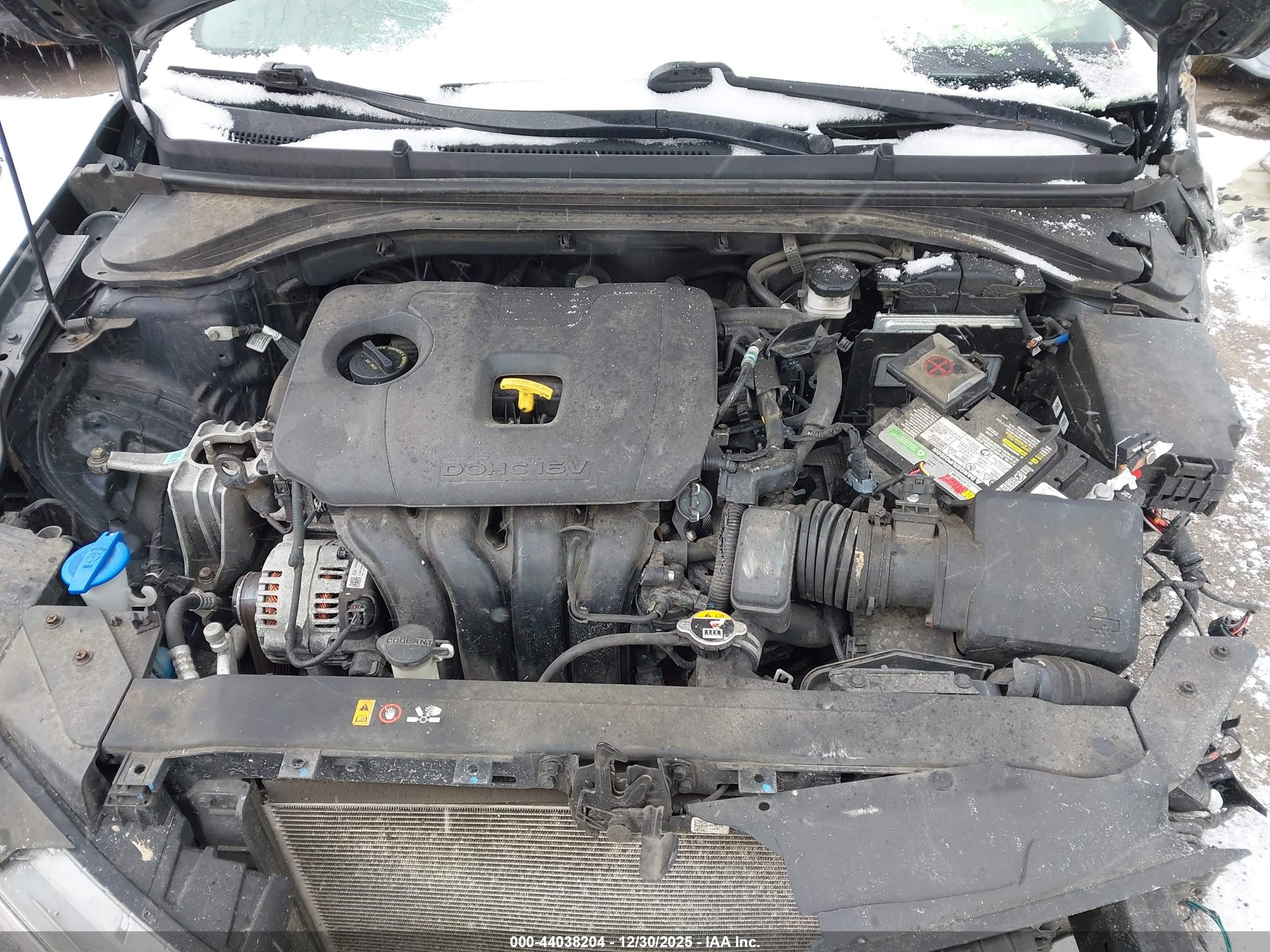 HYUNDAI ELANTRA image 10