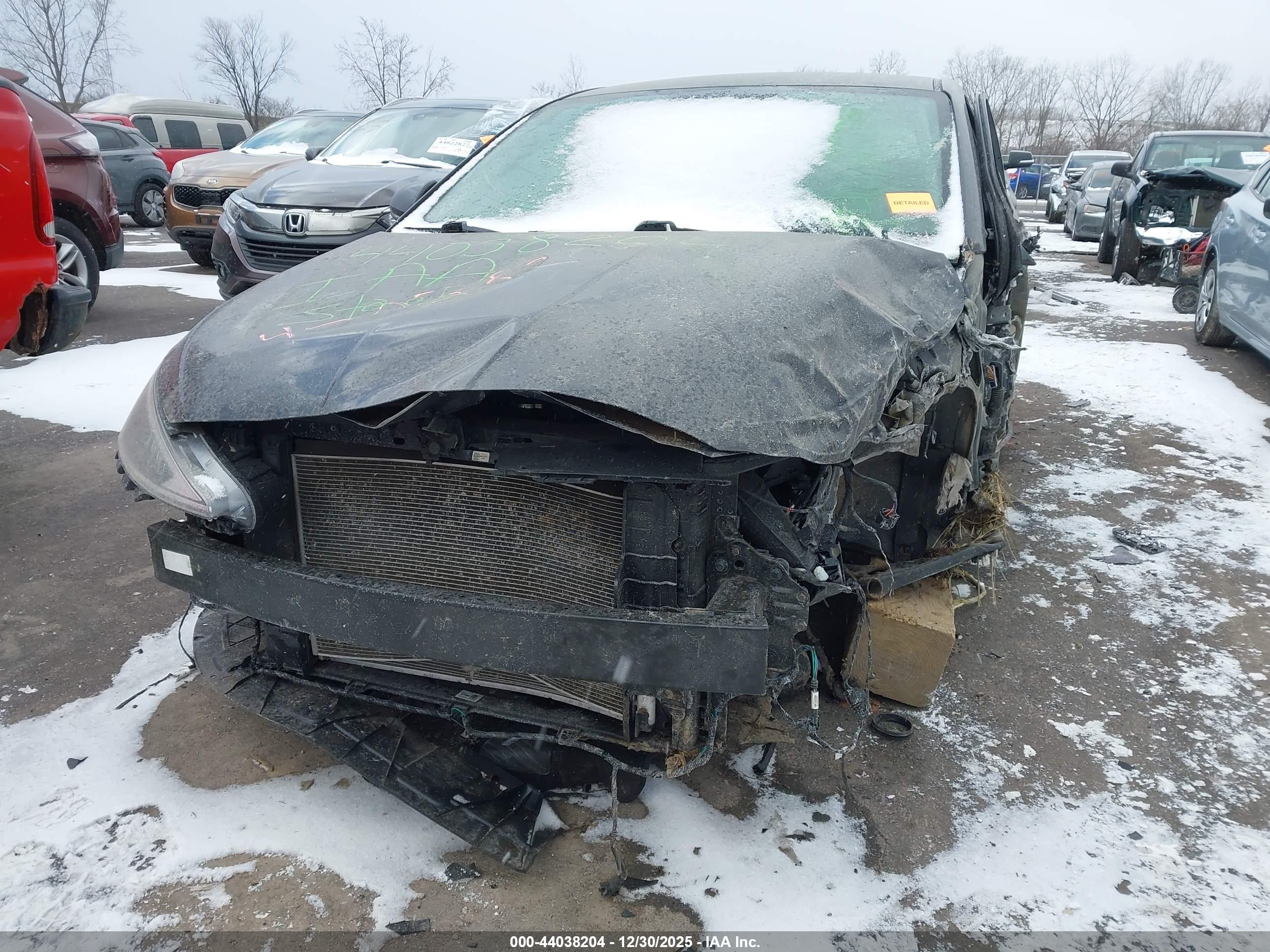 HYUNDAI ELANTRA image 2
