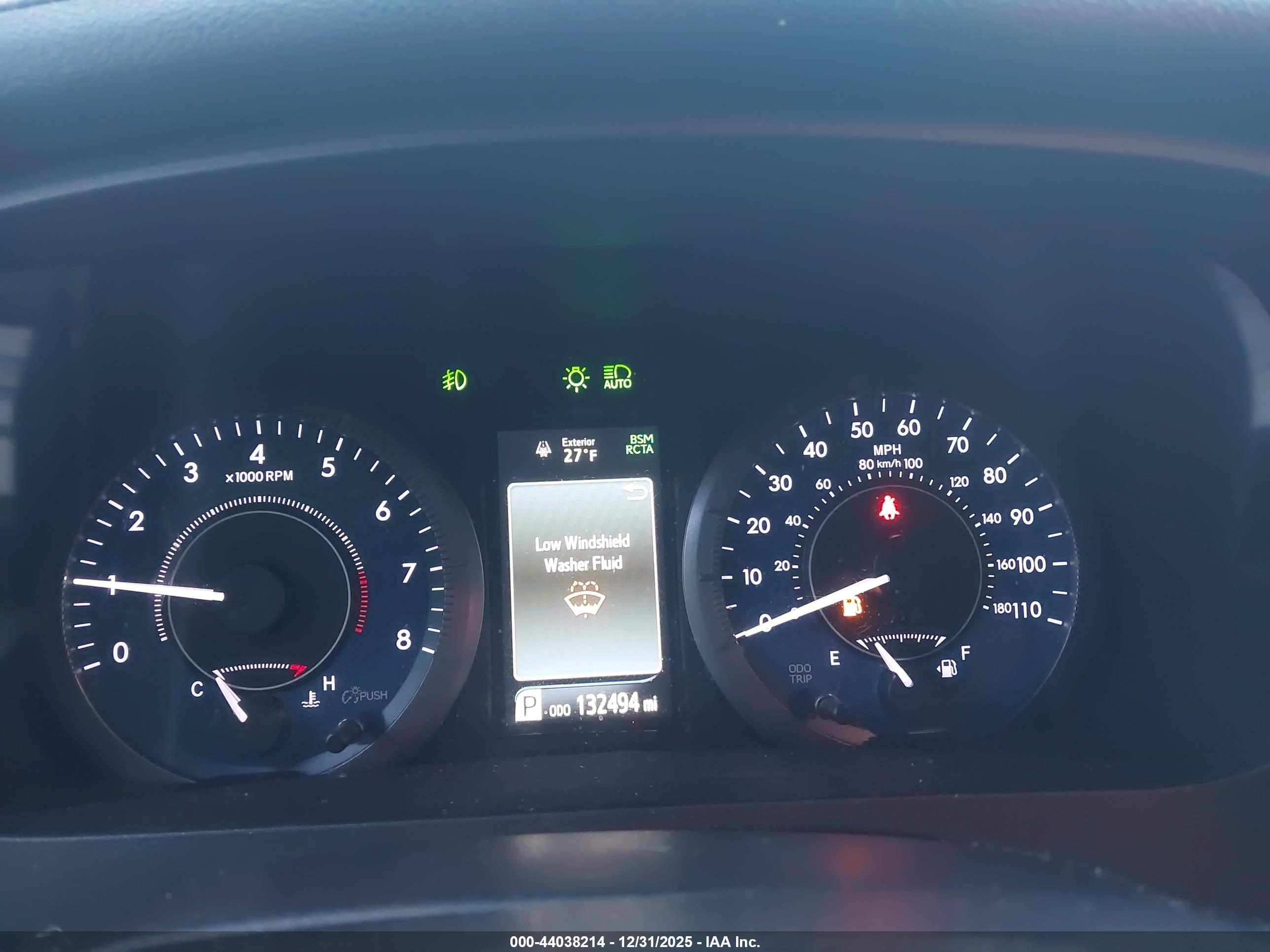 TOYOTA SIENNA image 7