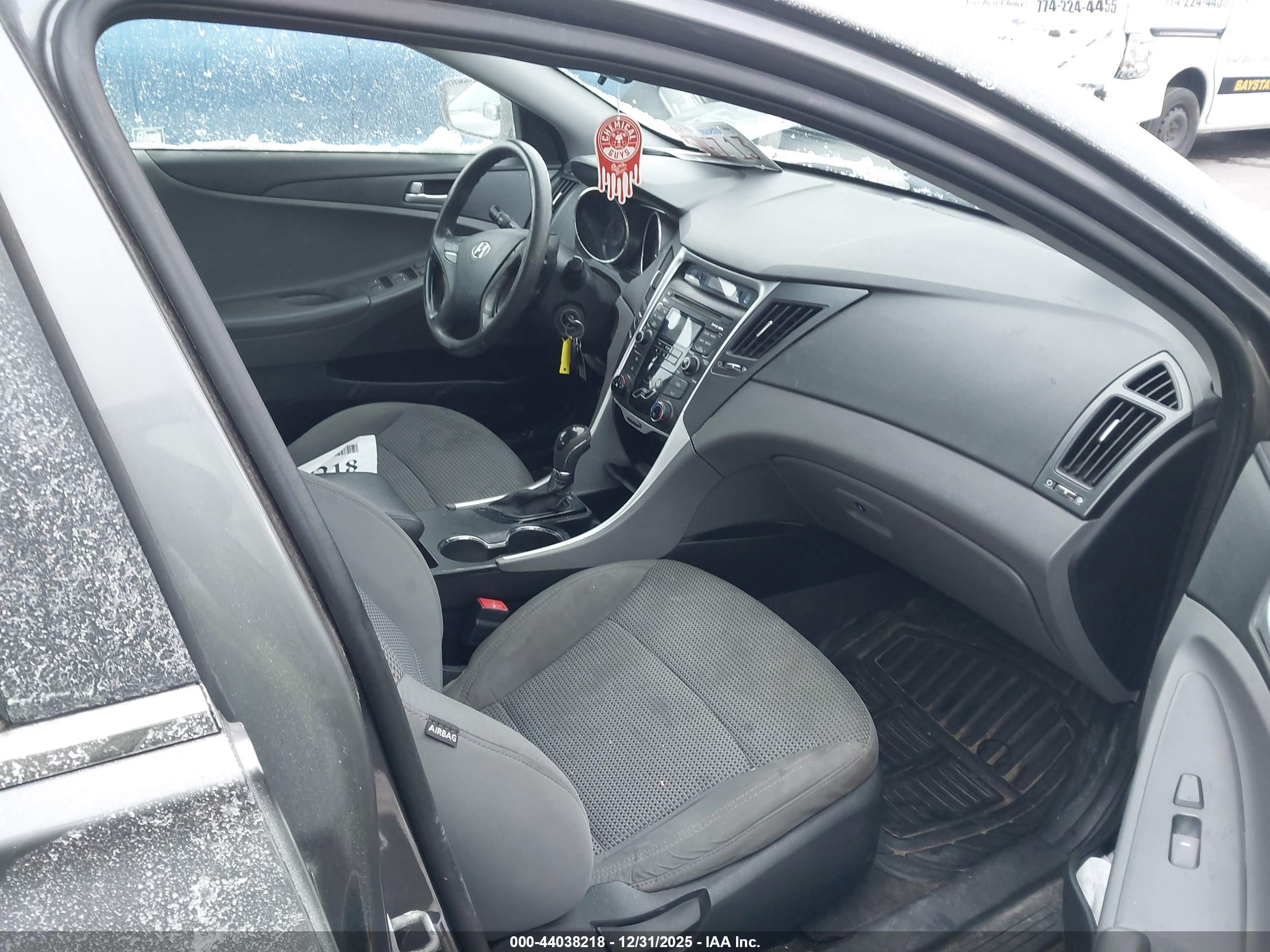 HYUNDAI SONATA image 5
