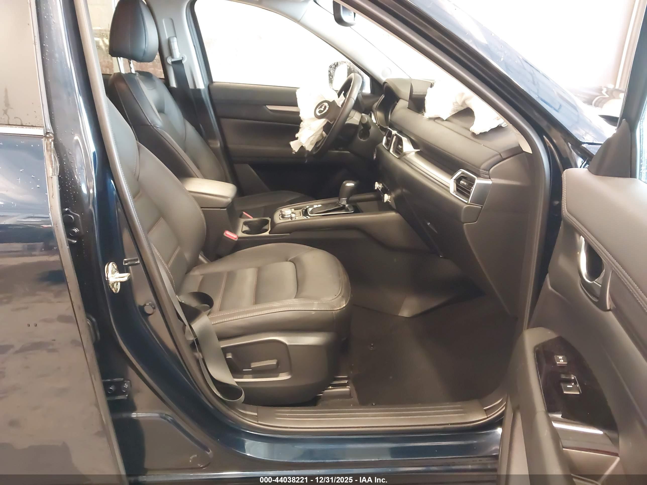 MAZDA CX-5 image 5