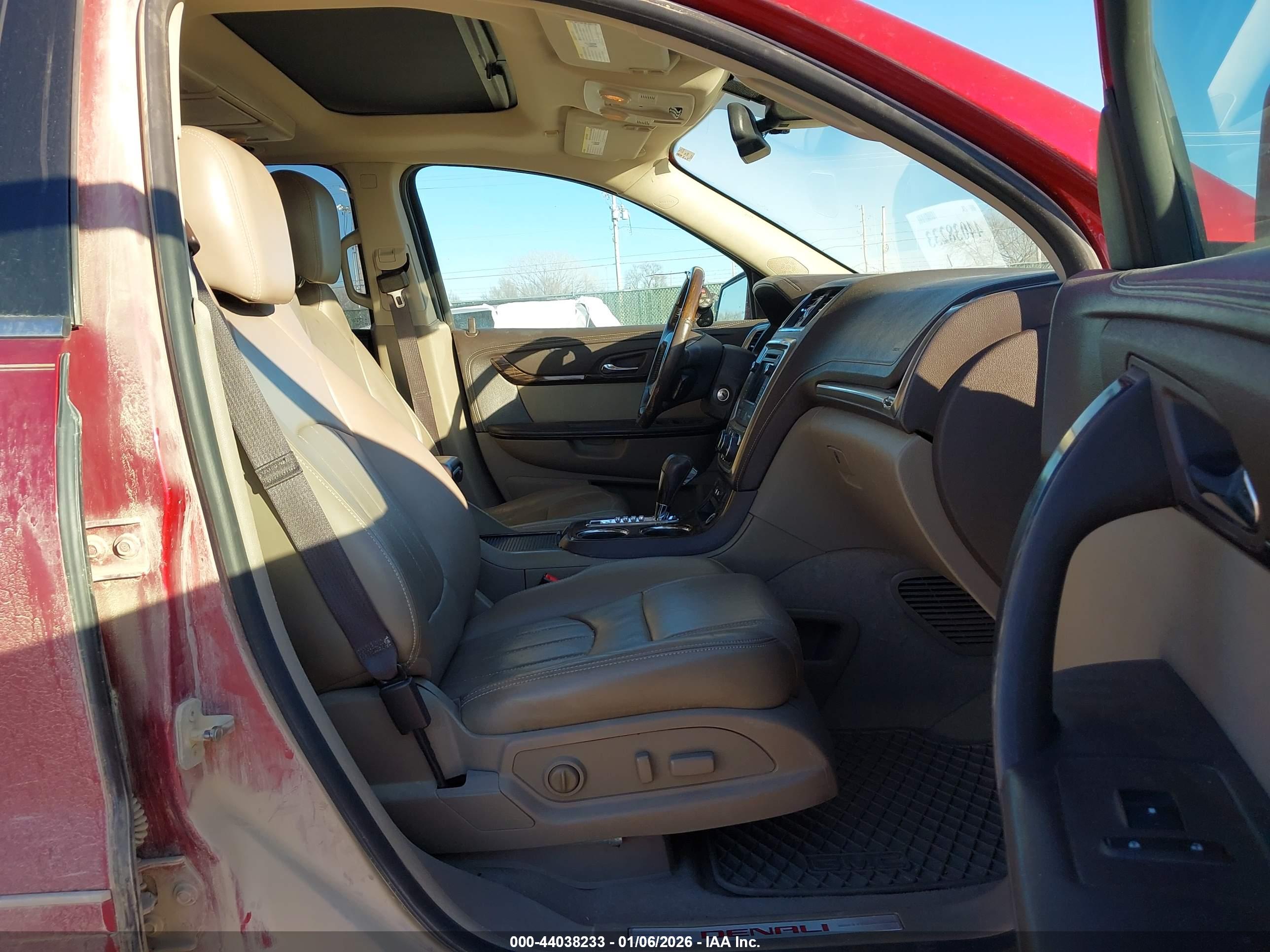 GMC ACADIA image 5
