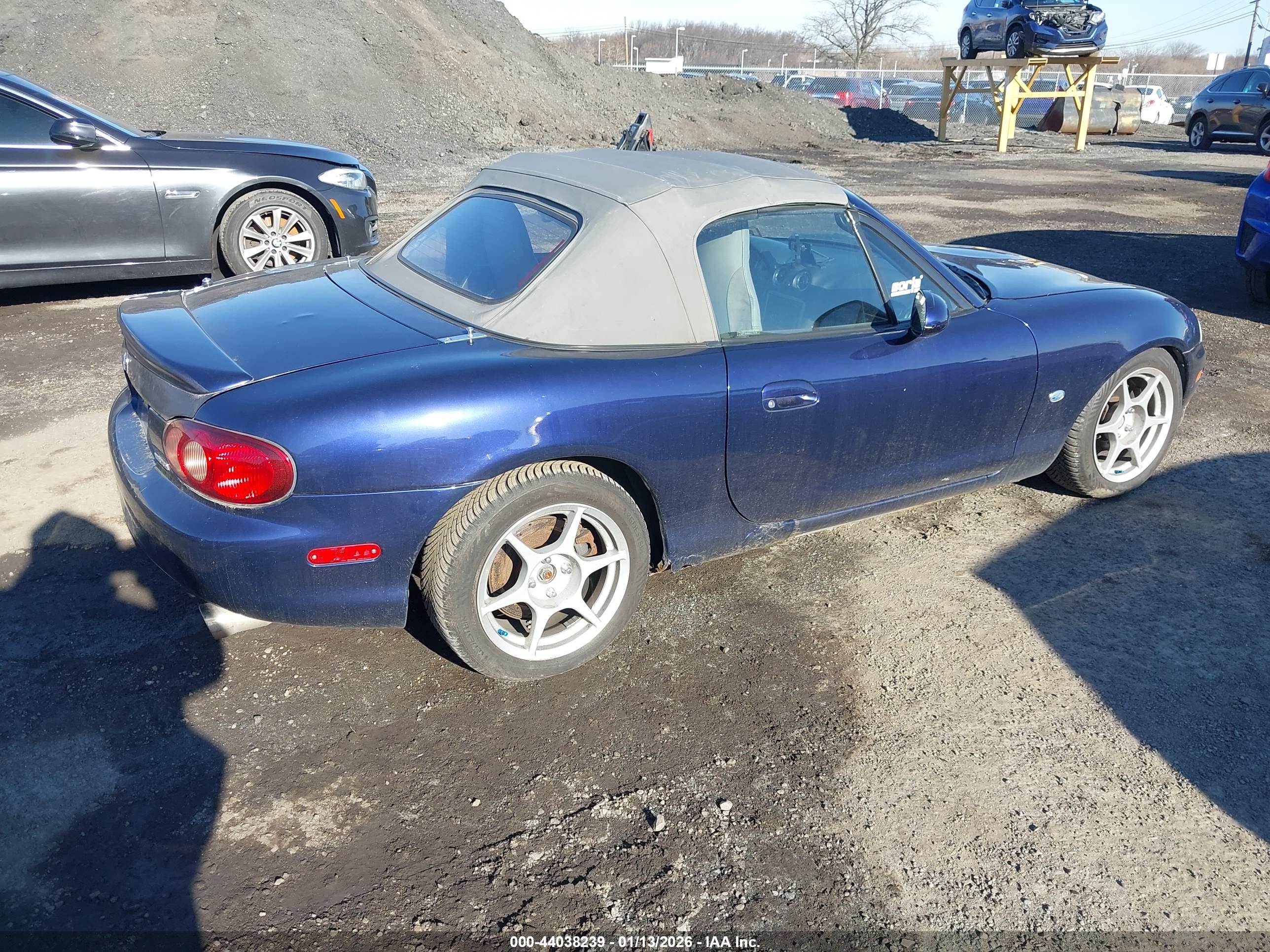 MAZDA MX-5 image 4