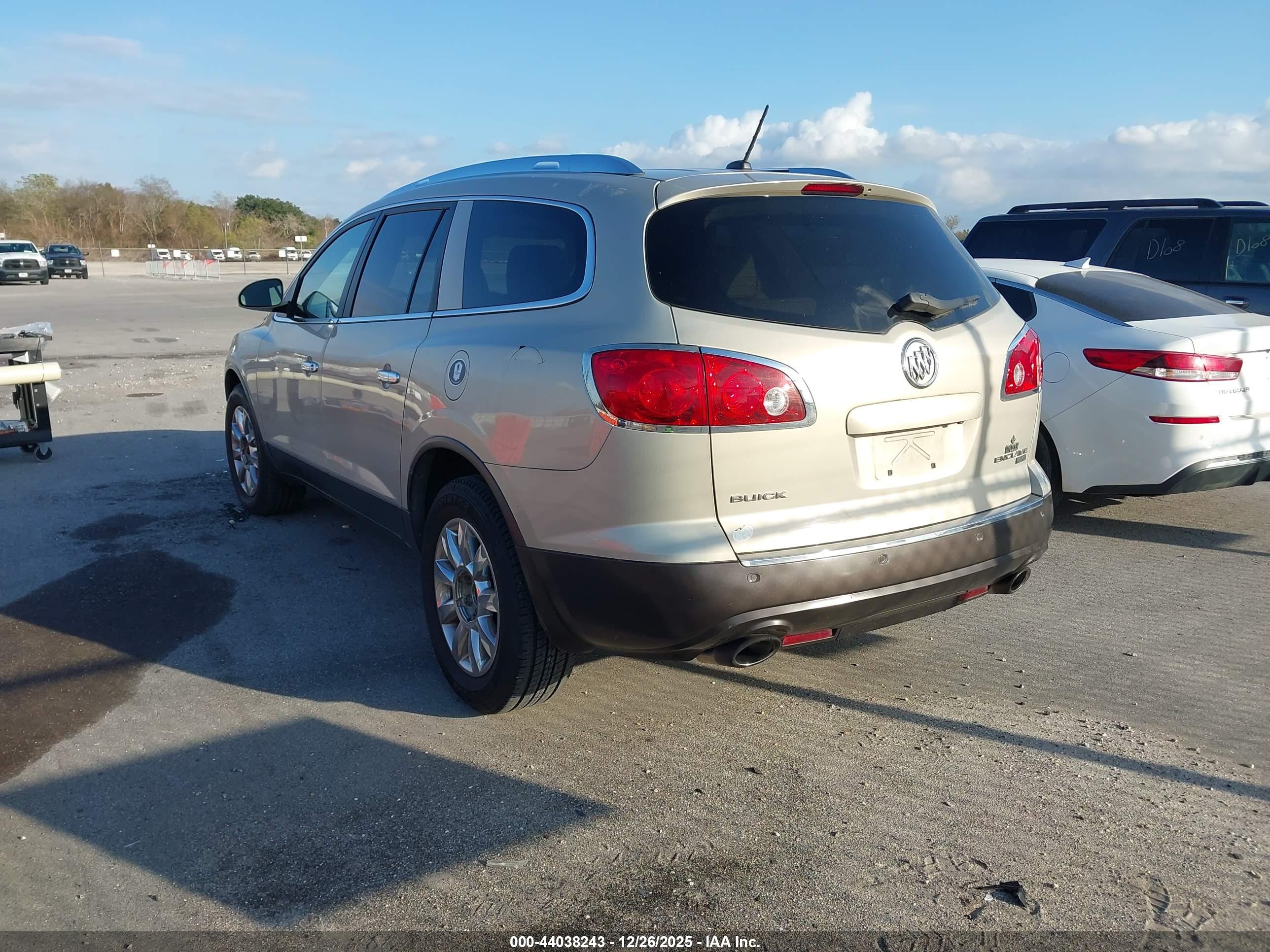 BUICK ENCLAVE image 3