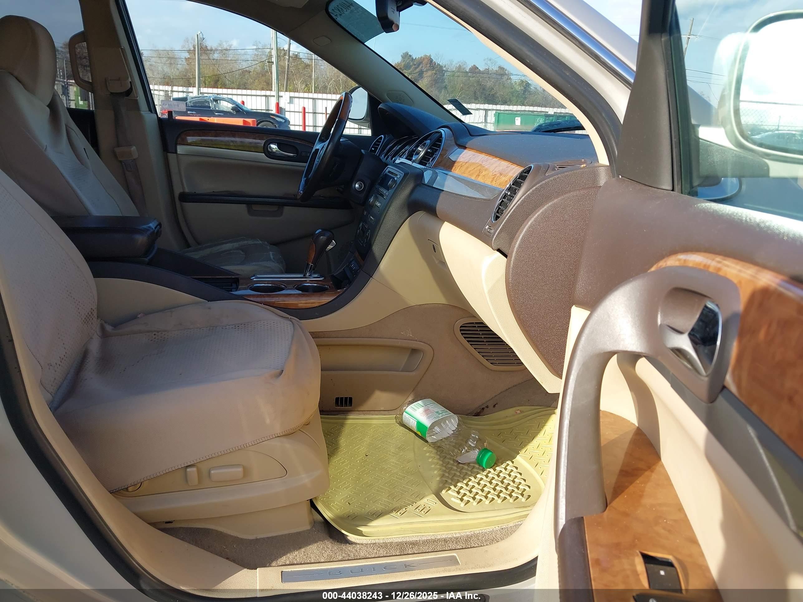 BUICK ENCLAVE image 5
