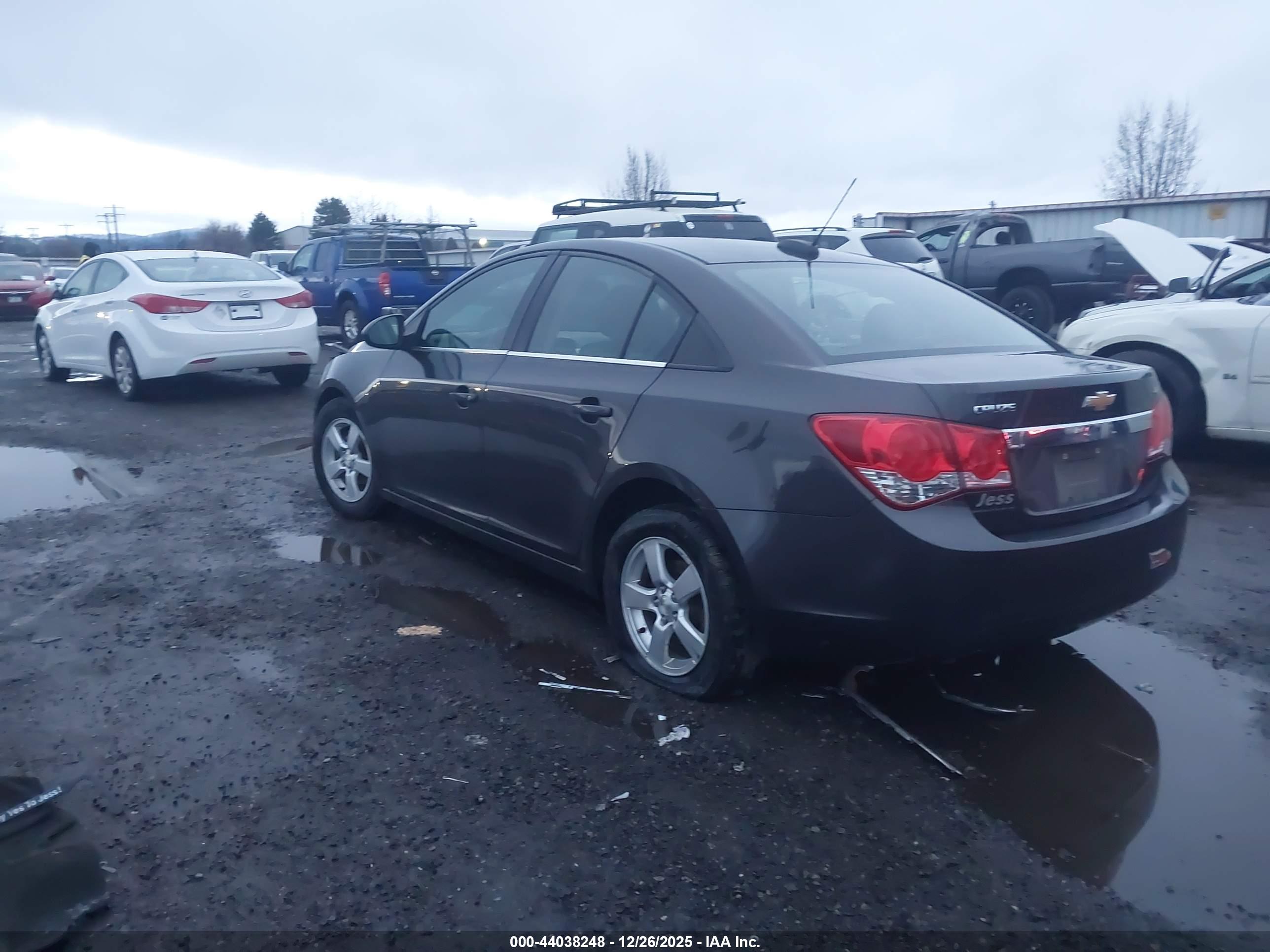 CHEVROLET CRUZE image 3