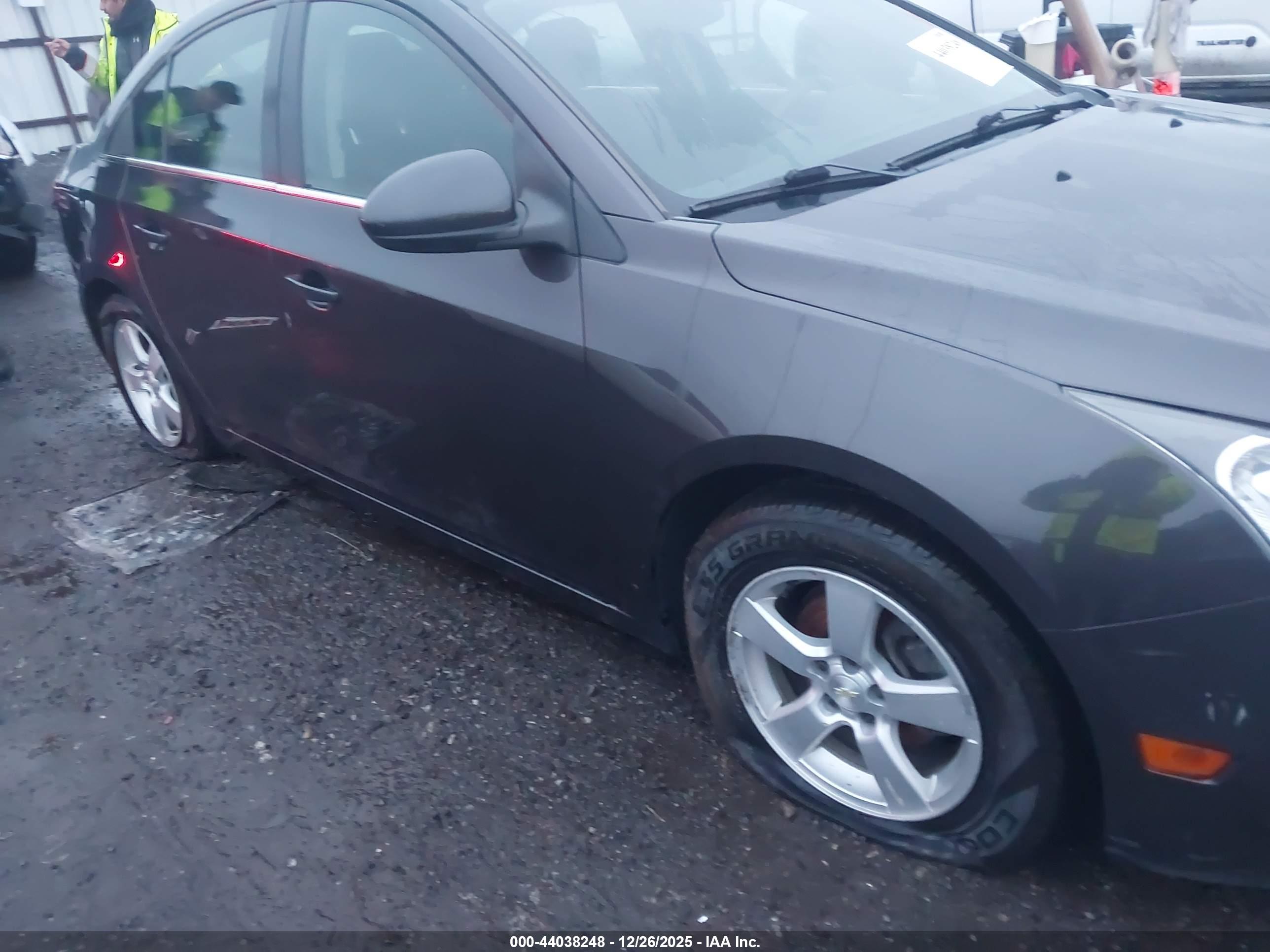 CHEVROLET CRUZE image 6