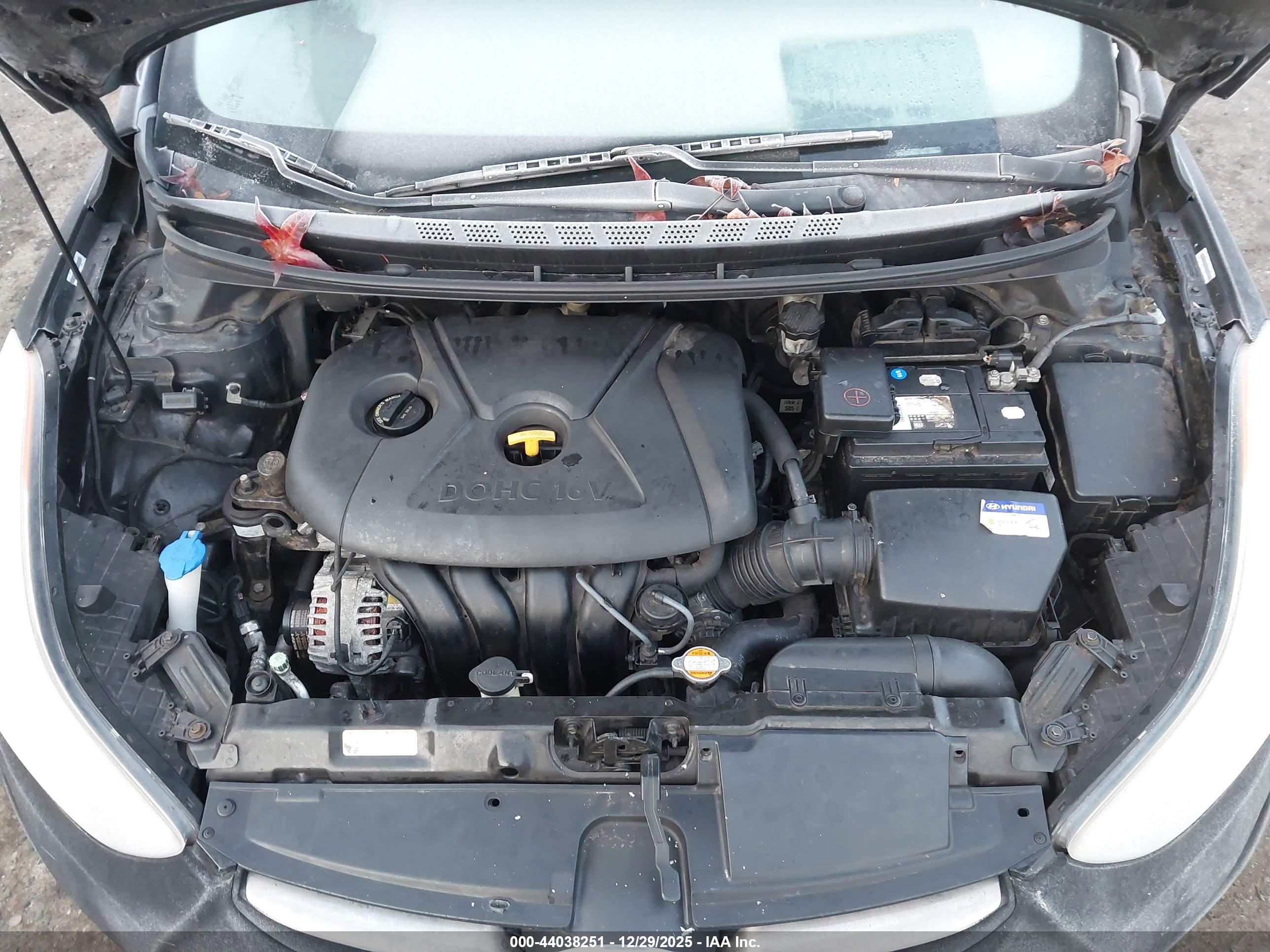 HYUNDAI ELANTRA image 10