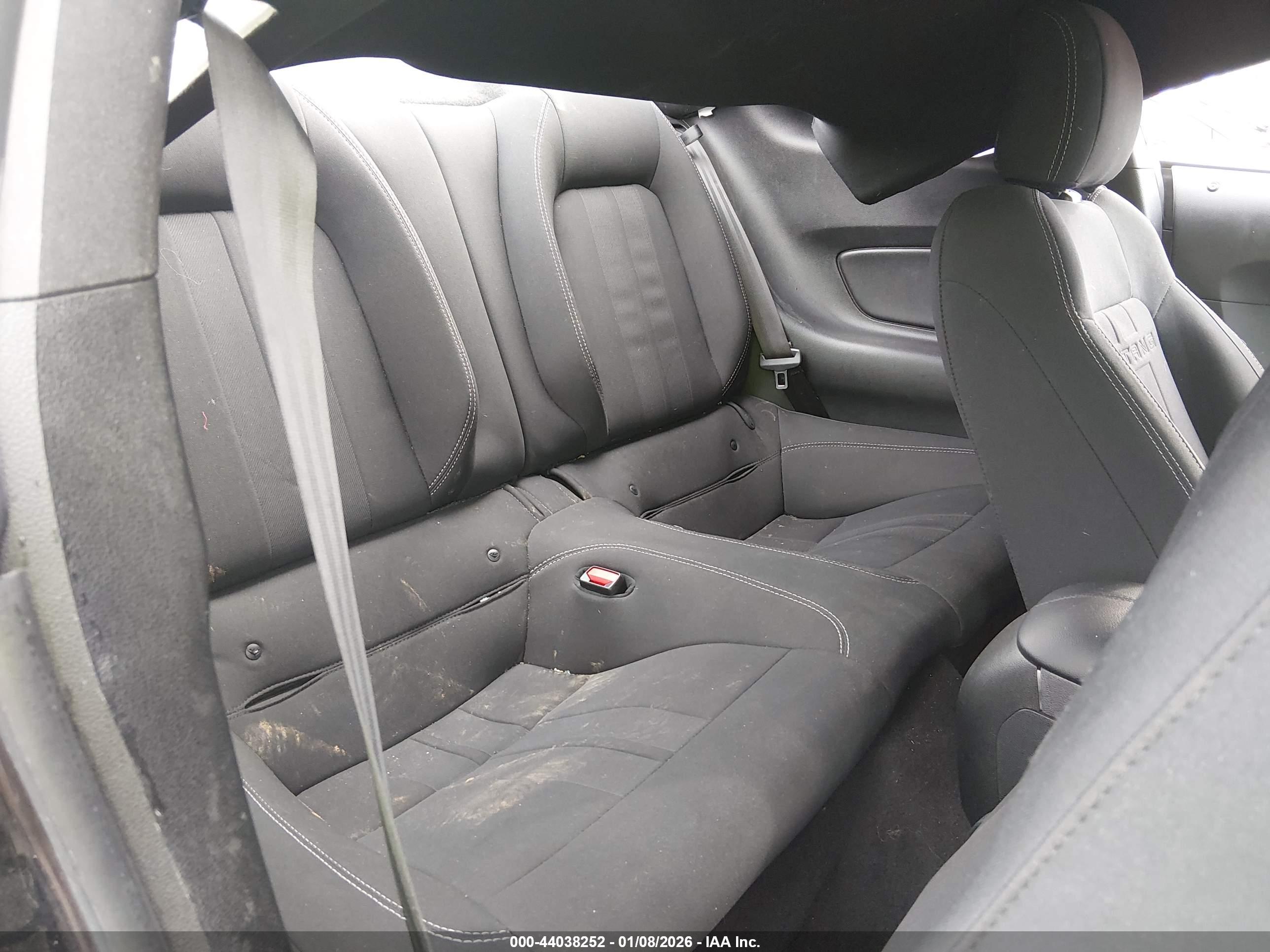 FORD MUSTANG image 8