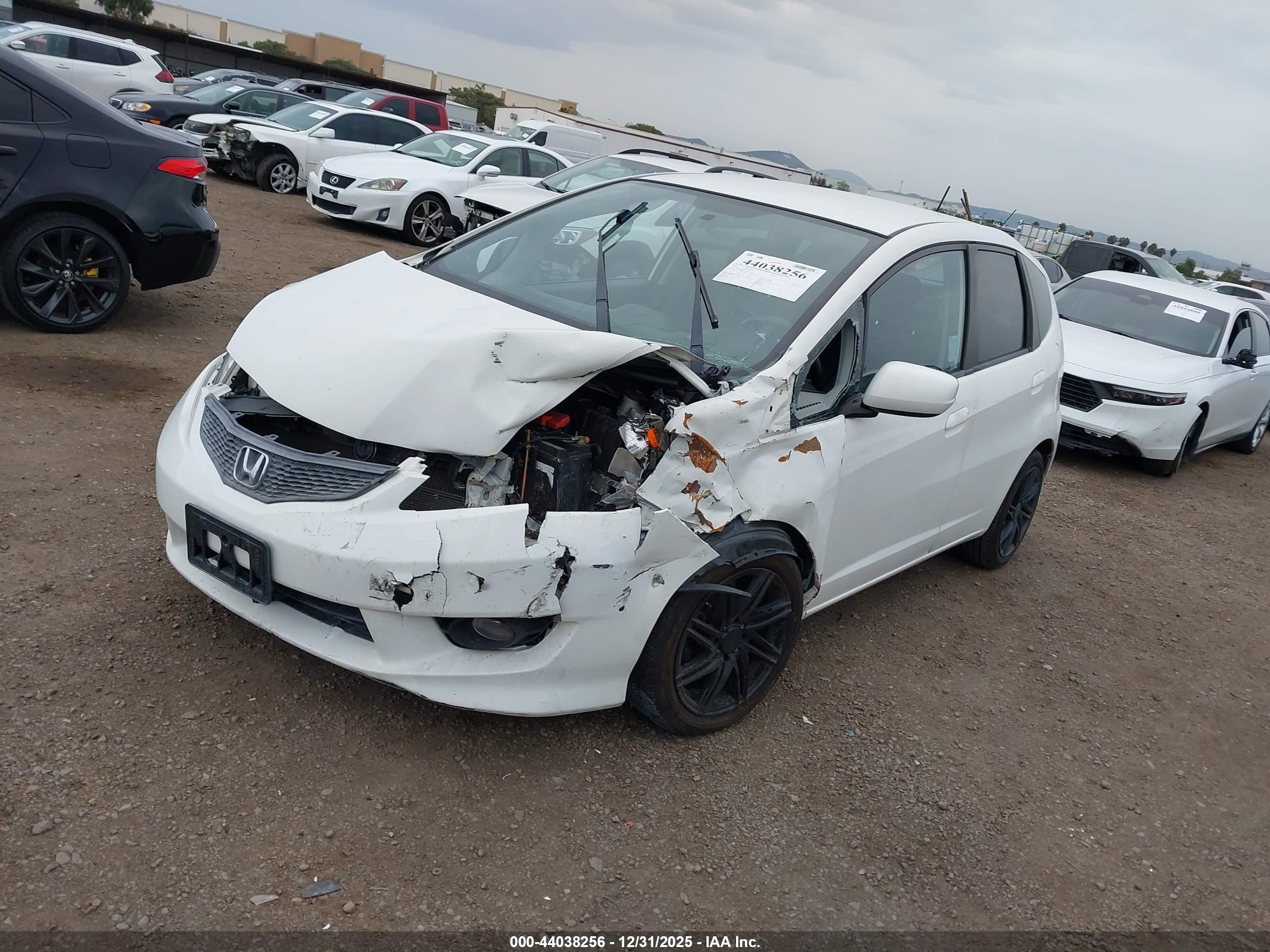 HONDA FIT image 2