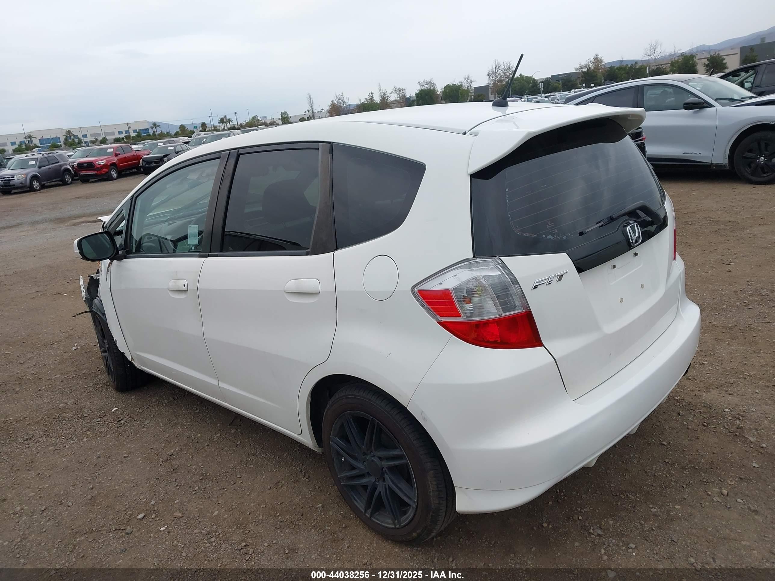 HONDA FIT image 3