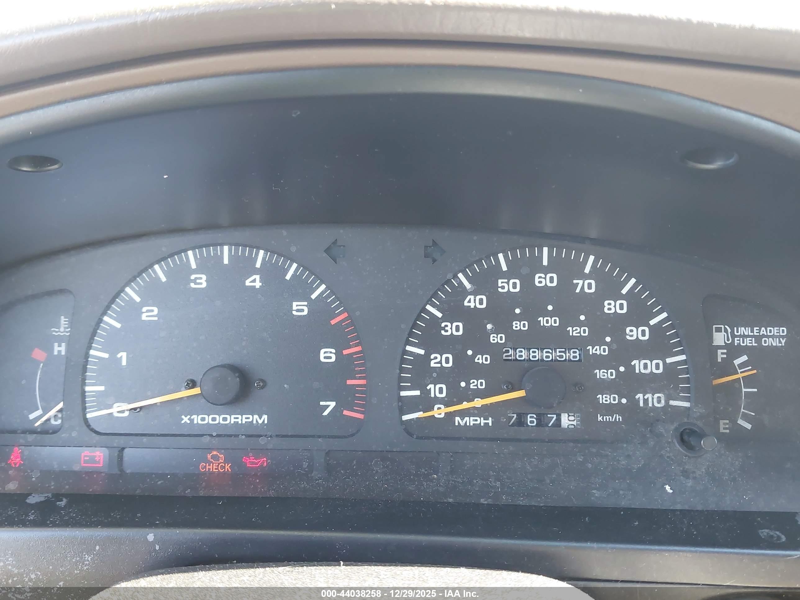 TOYOTA 4RUNNER image 7