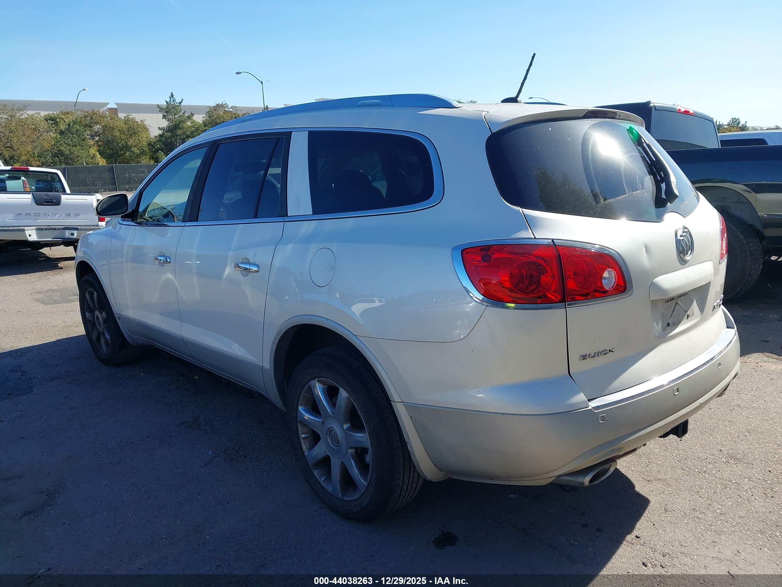 BUICK ENCLAVE image 3
