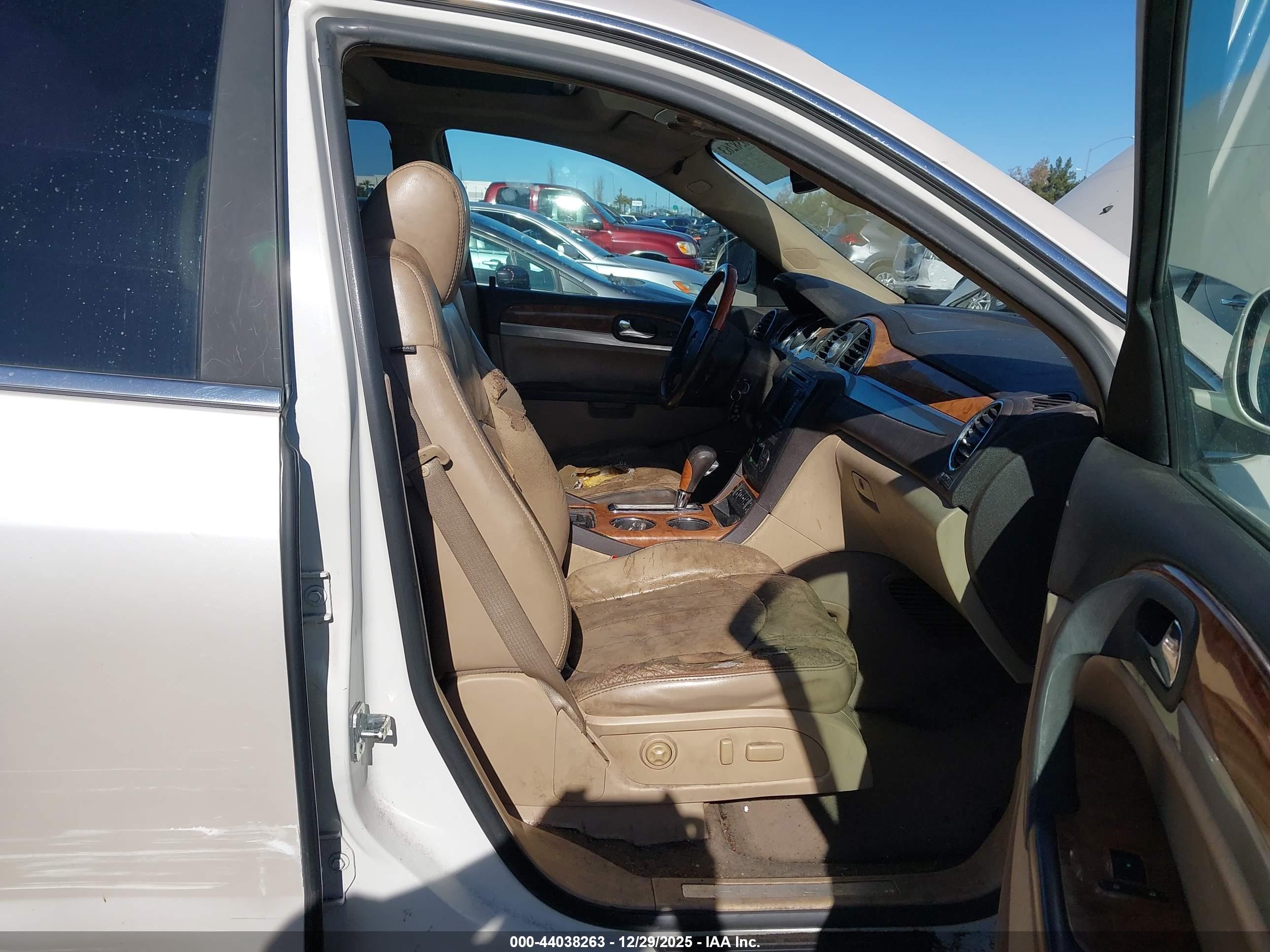 BUICK ENCLAVE image 5