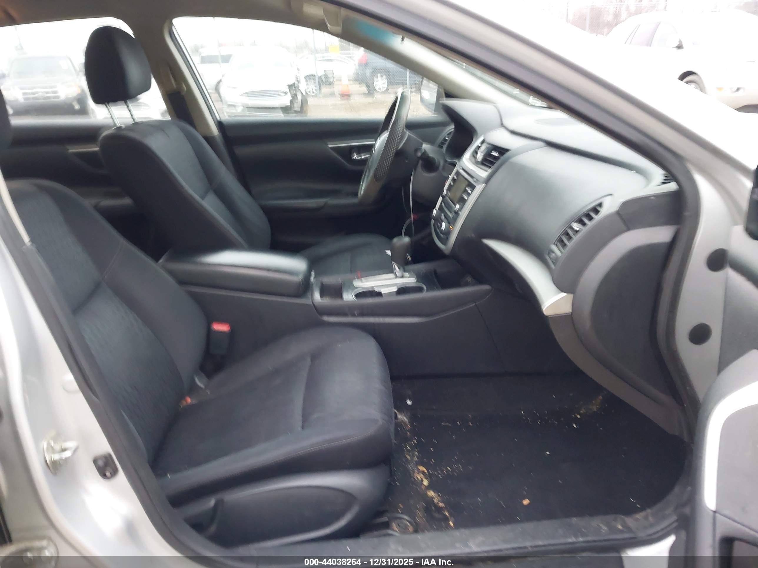 NISSAN ALTIMA image 5