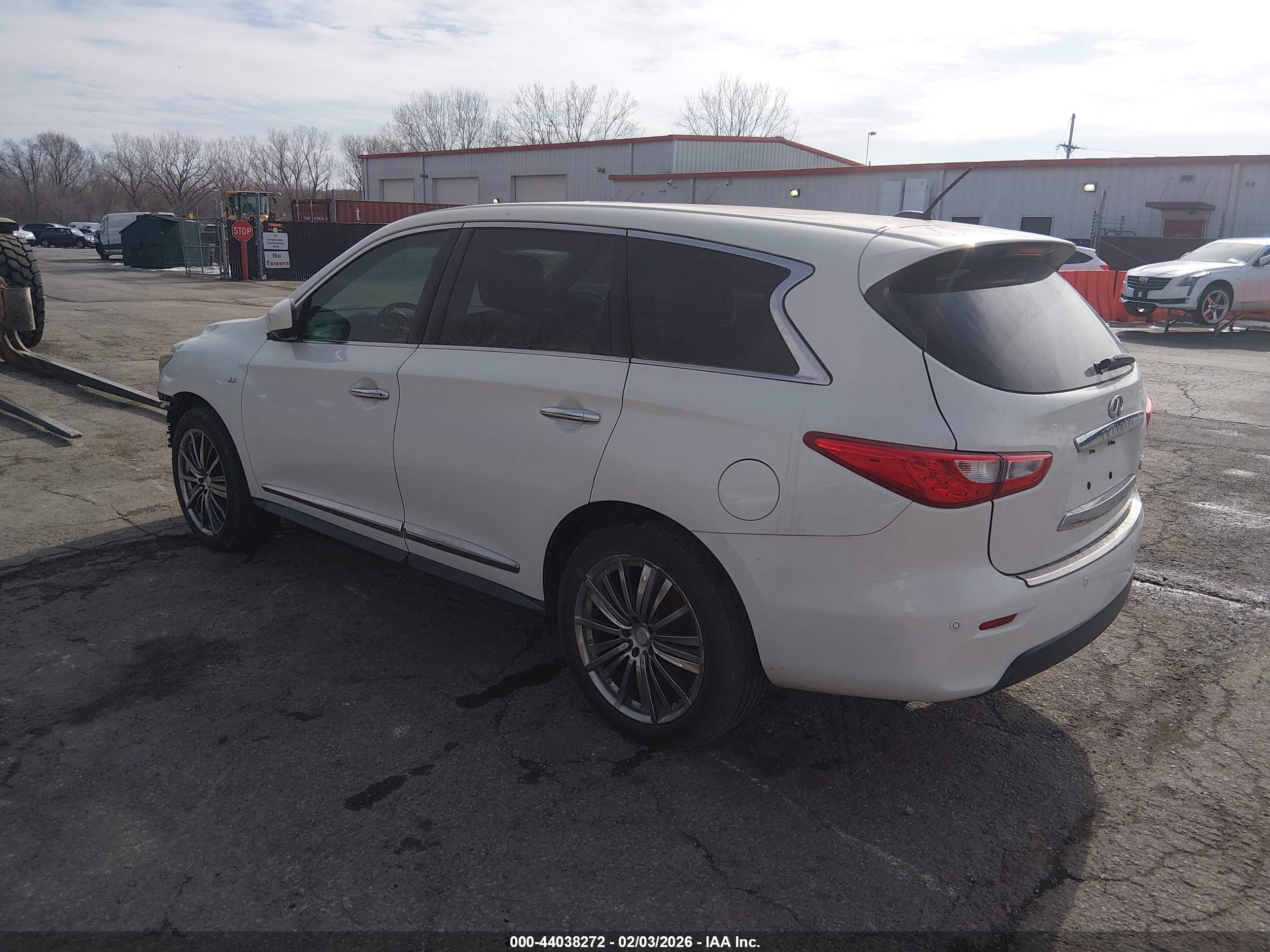 INFINITI QX60 image 3