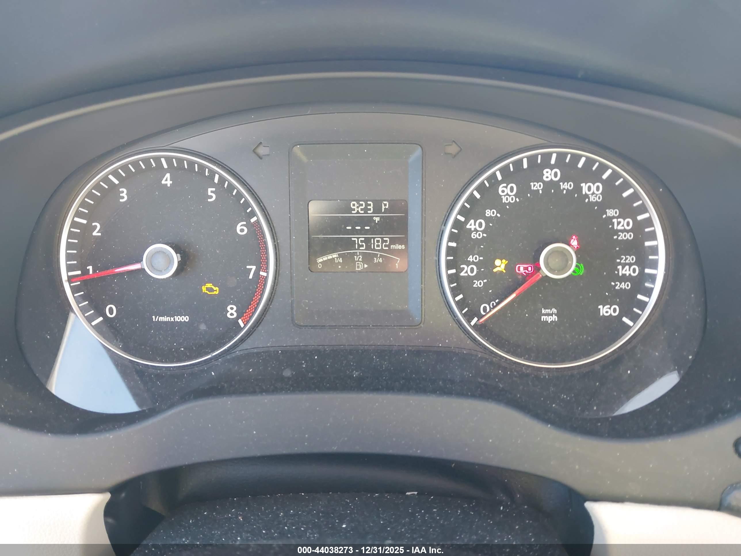 VOLKSWAGEN JETTA image 7