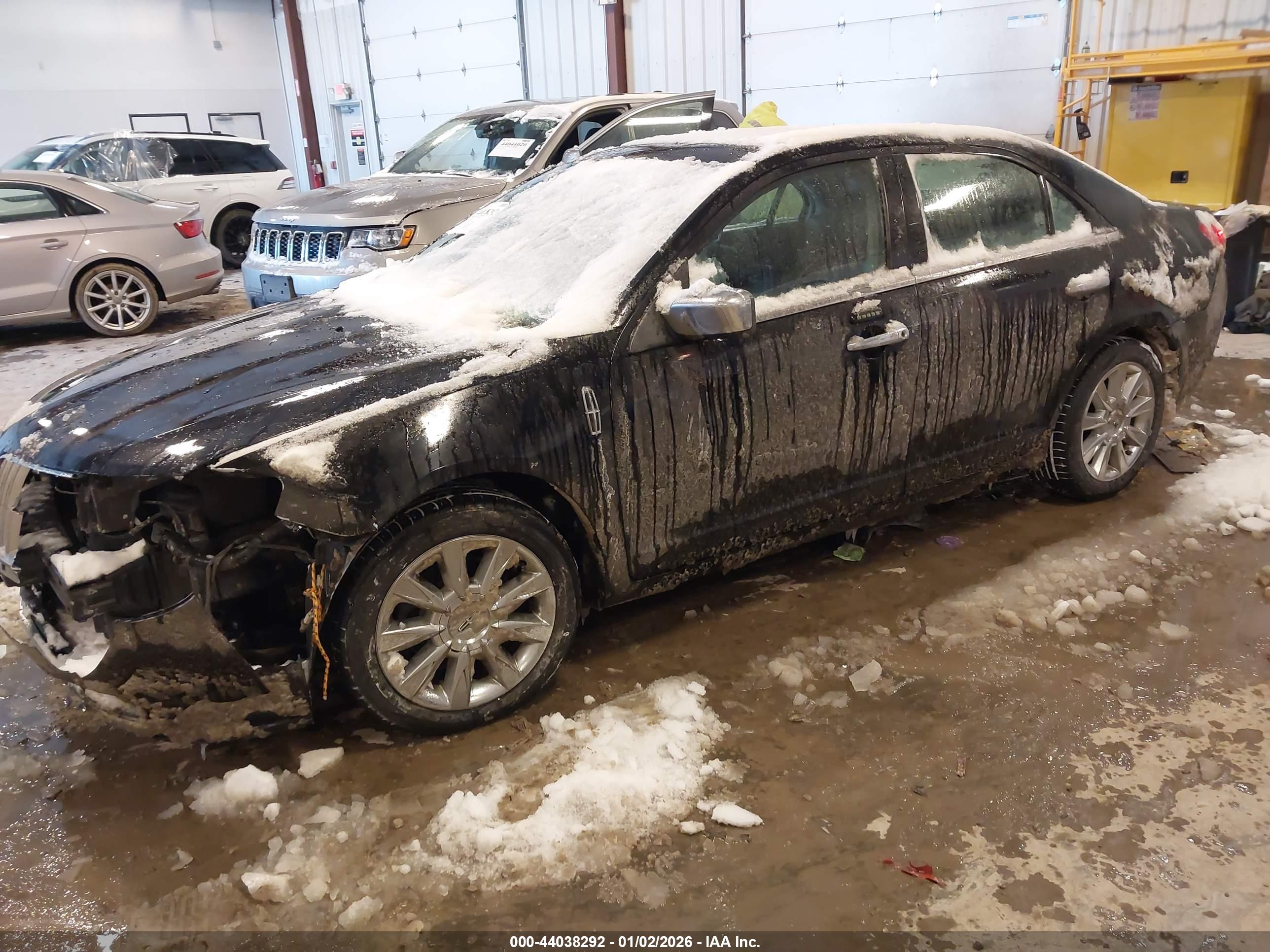 LINCOLN MKZ image 2