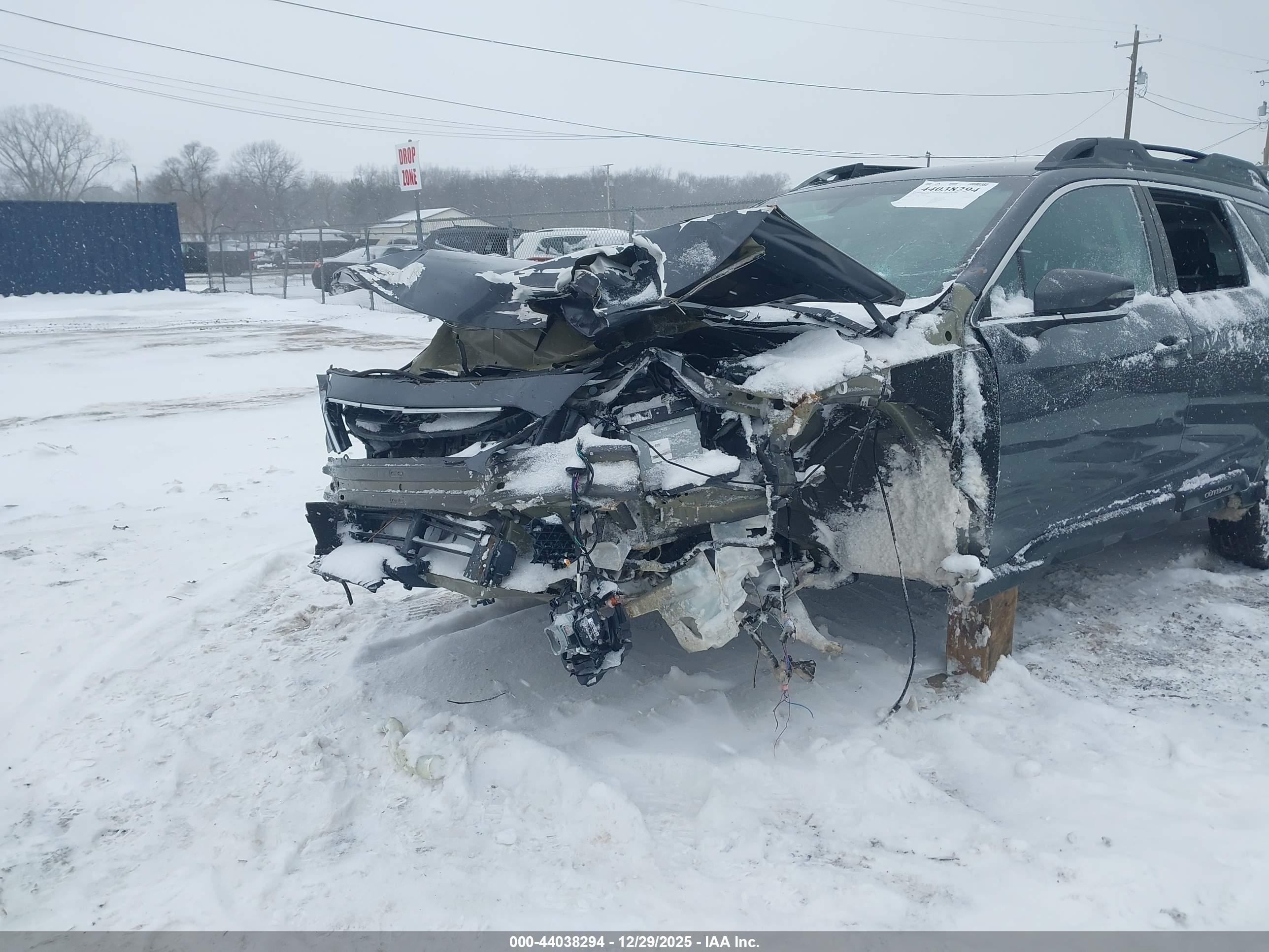 SUBARU OUTBACK image 6