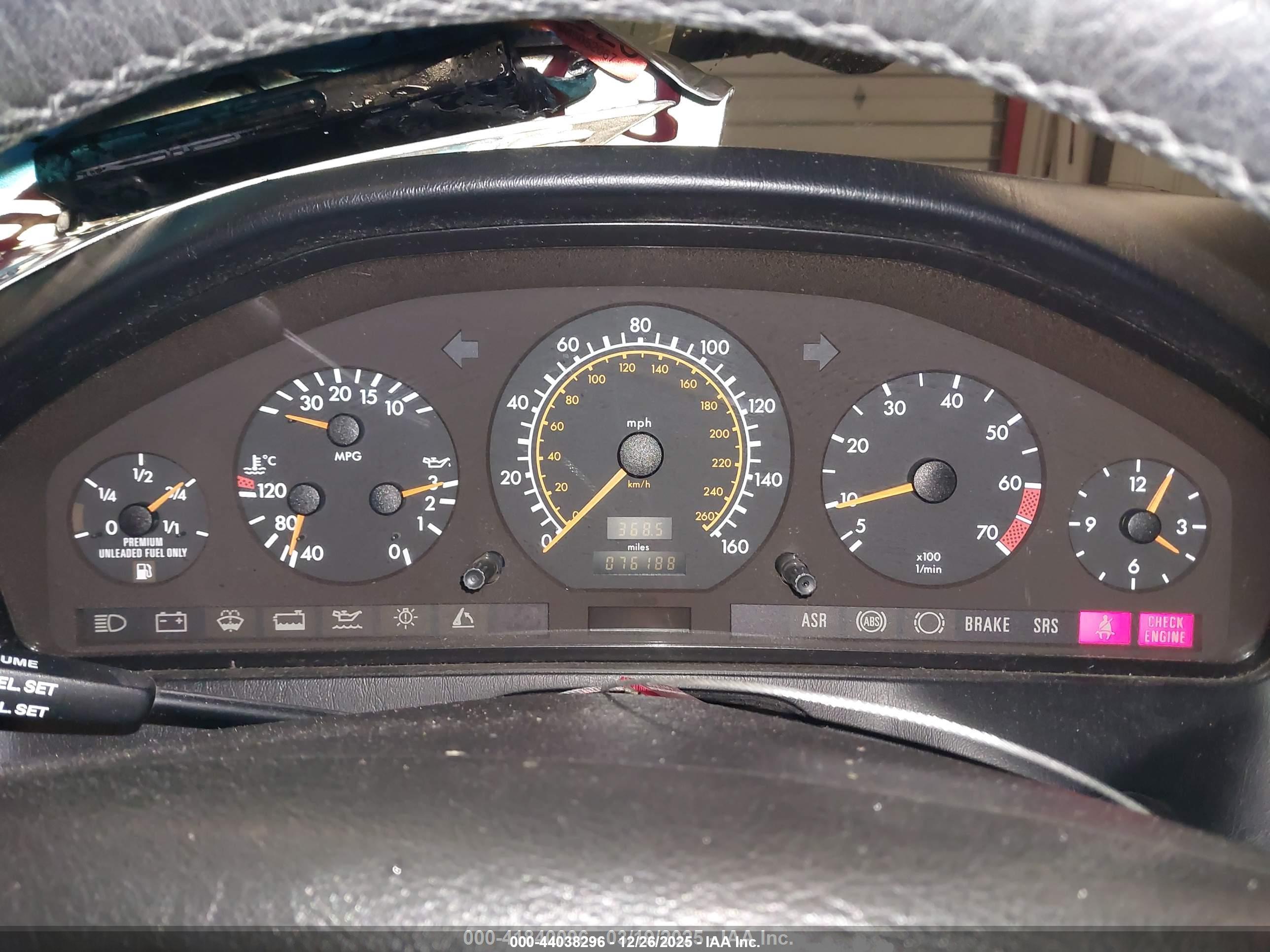 MERCEDES-BENZ SL image 7