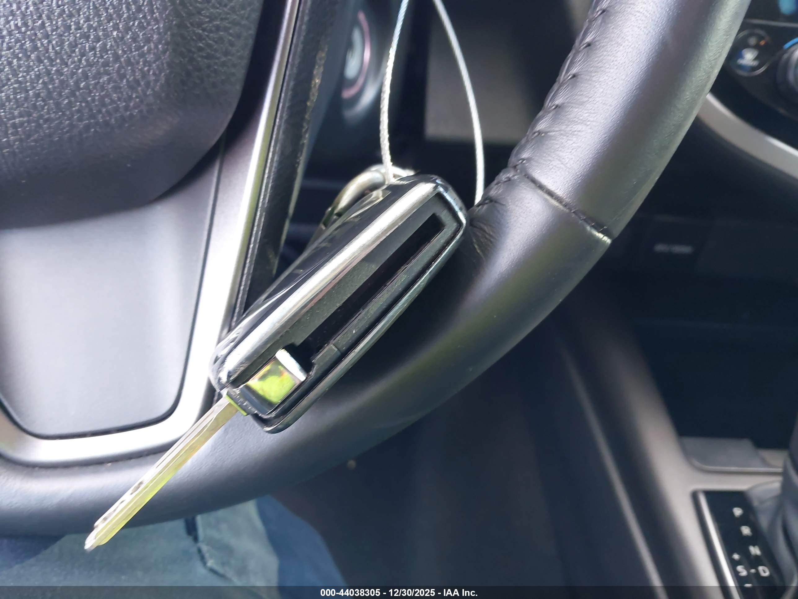 TOYOTA CAMRY image 11