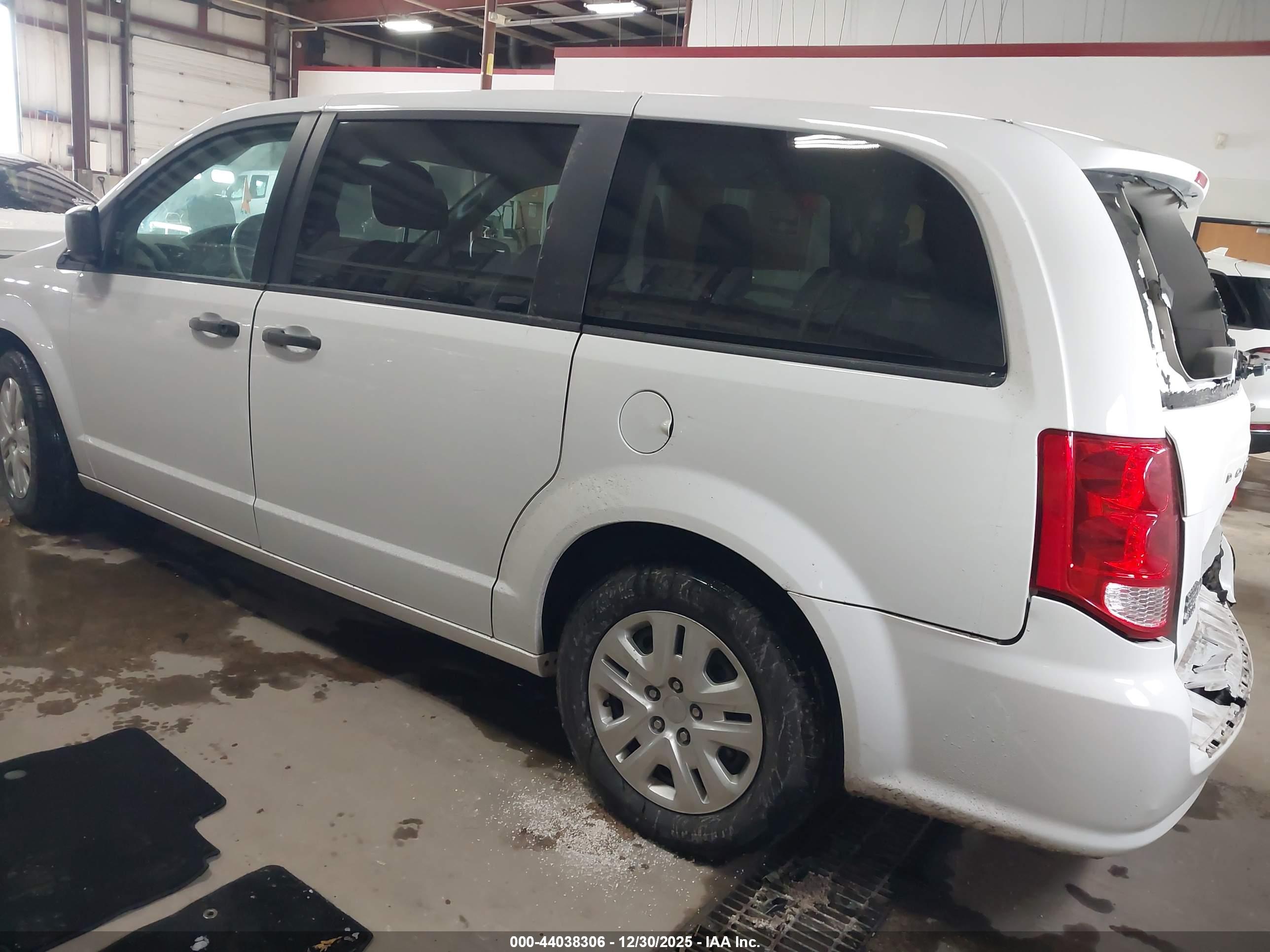 DODGE GRAND image 3