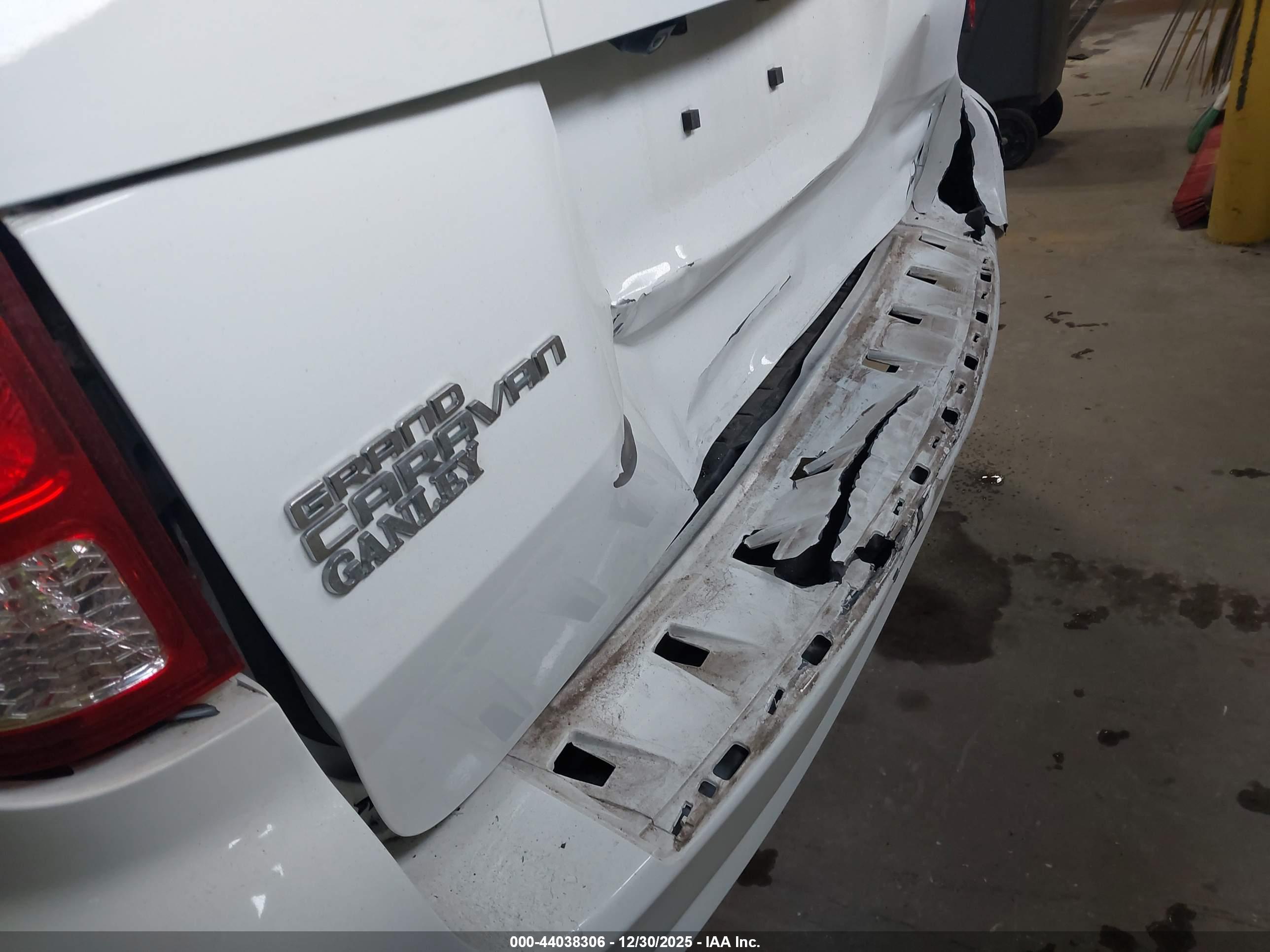 DODGE GRAND image 6