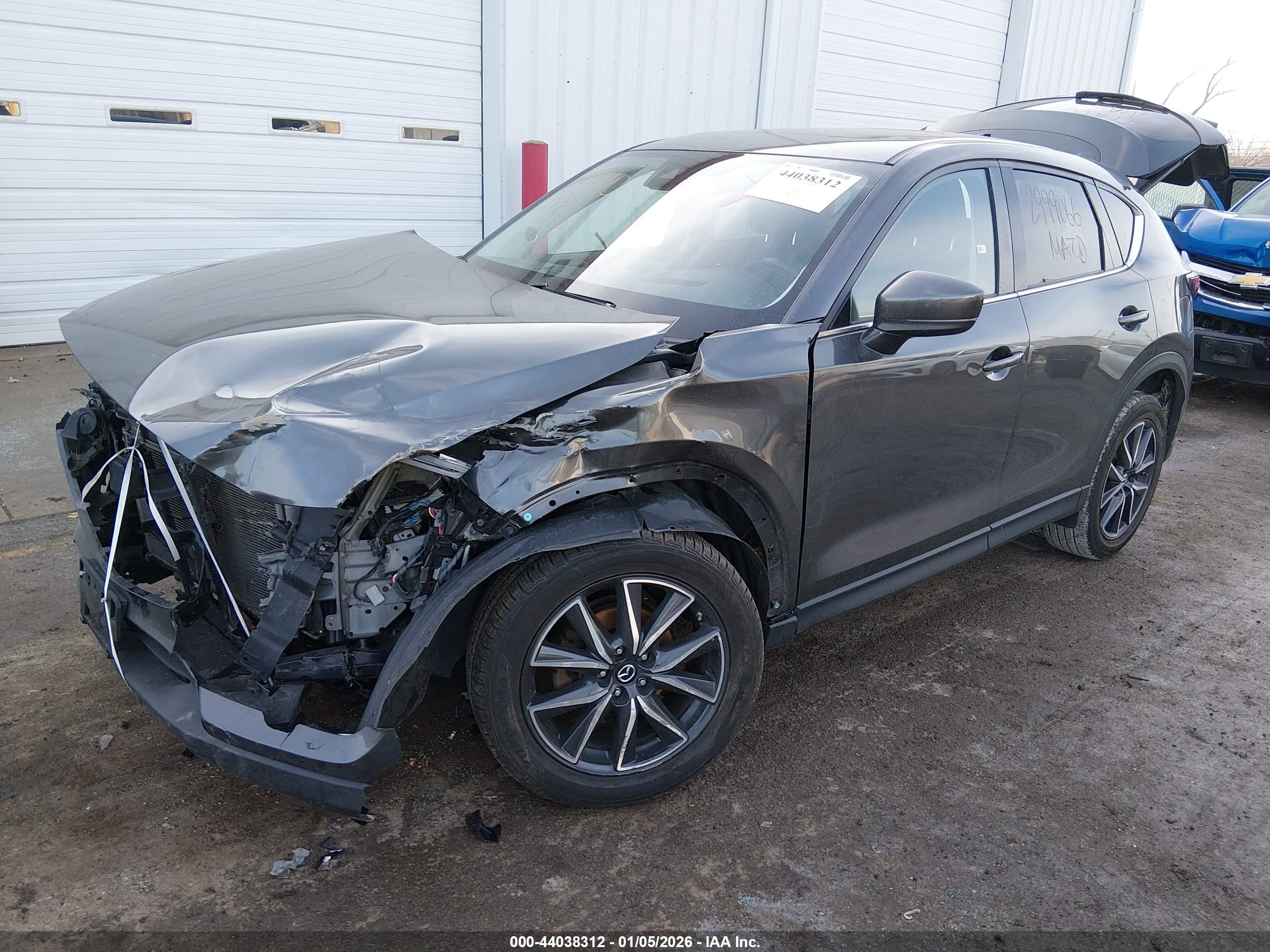 MAZDA CX-5 image 2