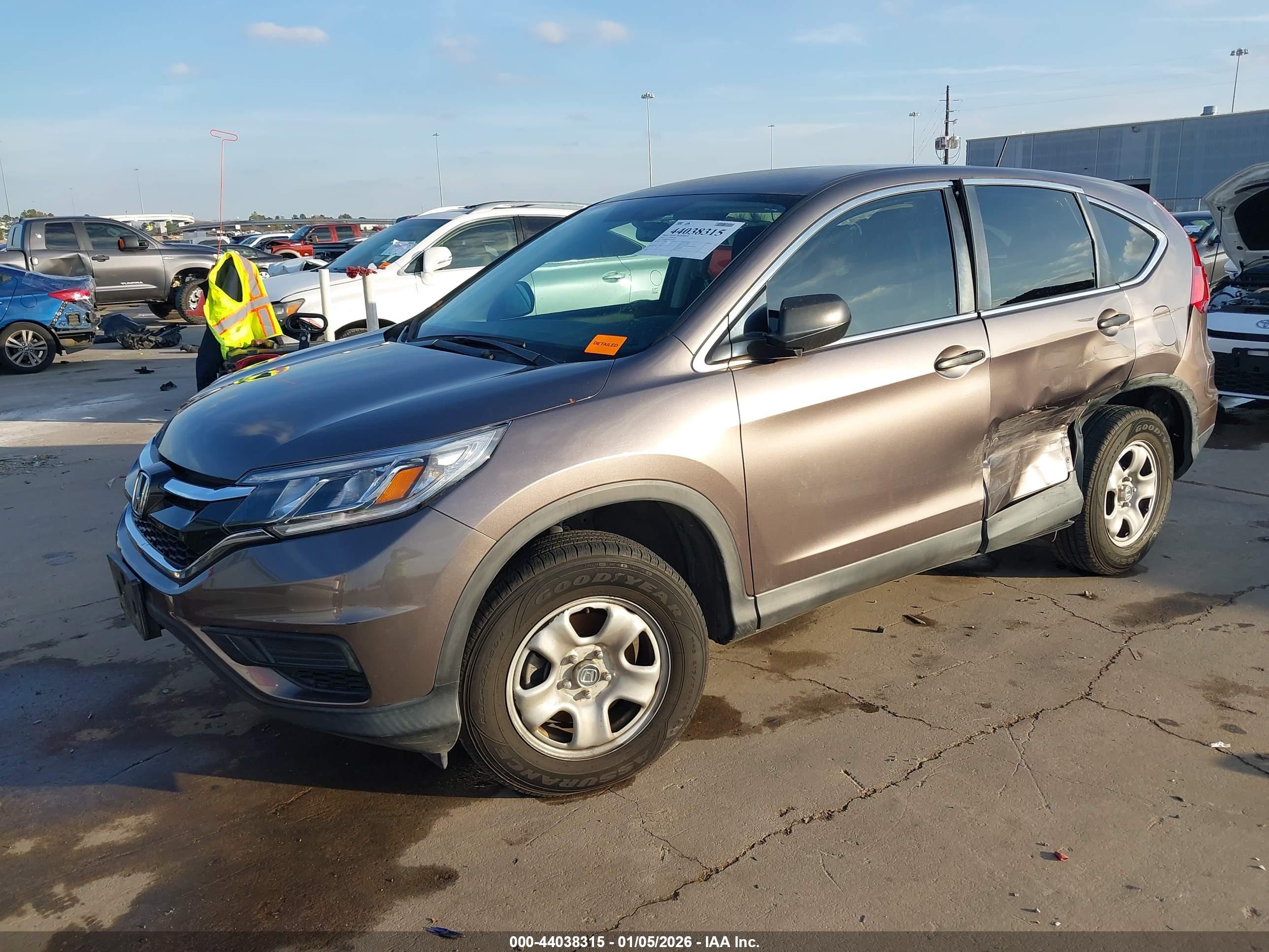 HONDA CR-V image 2