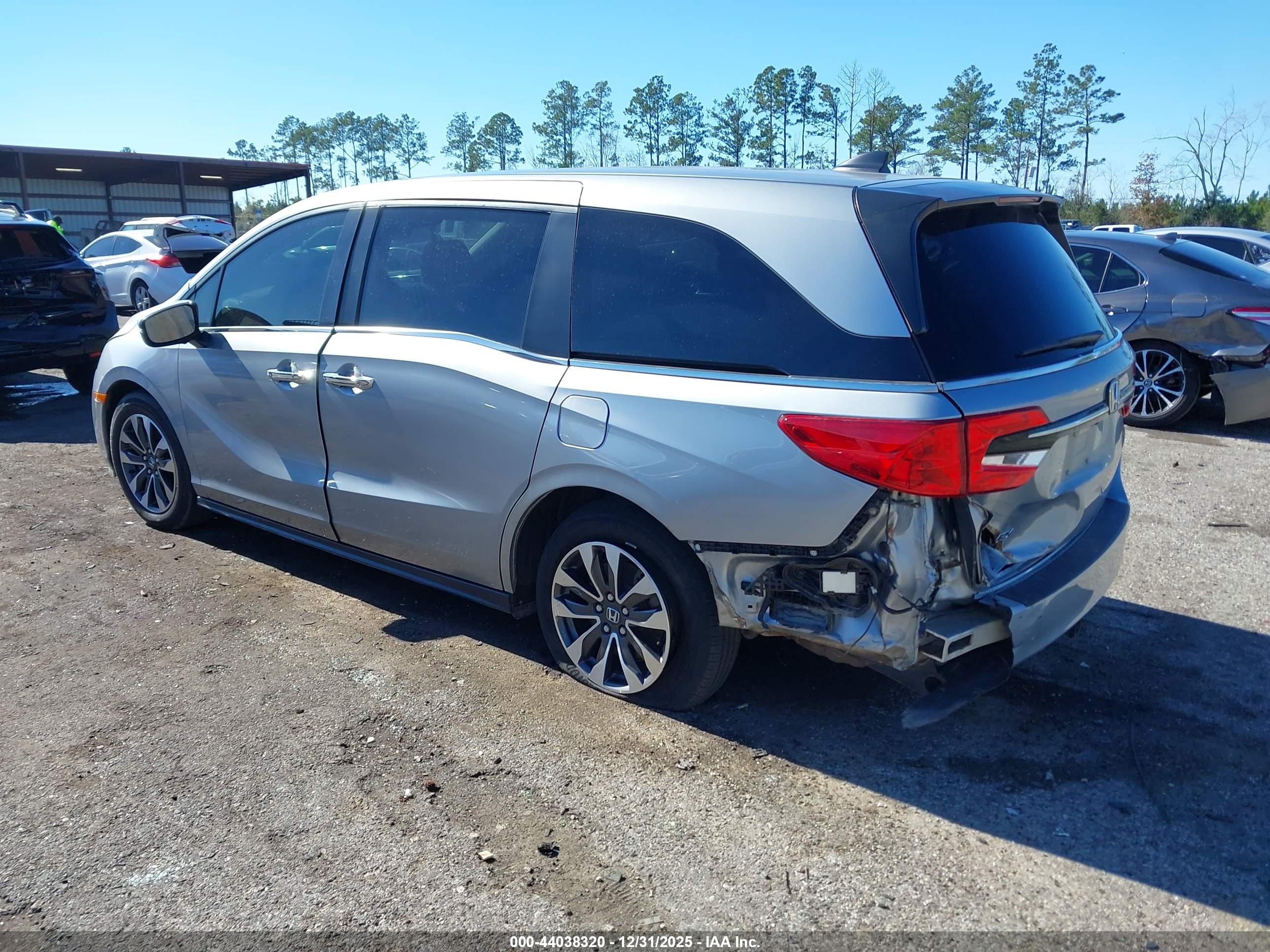 HONDA ODYSSEY image 3