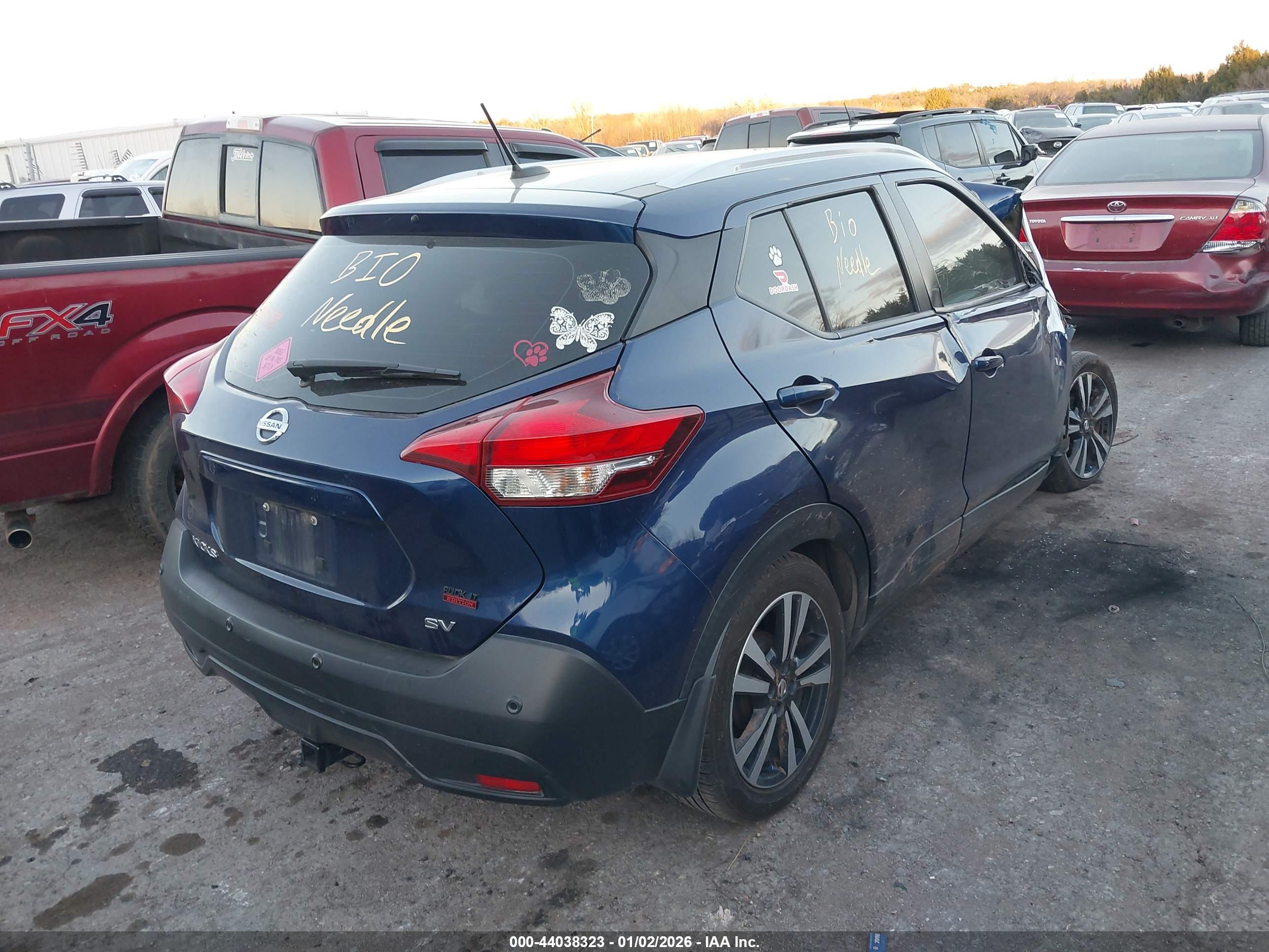 NISSAN KICKS image 4