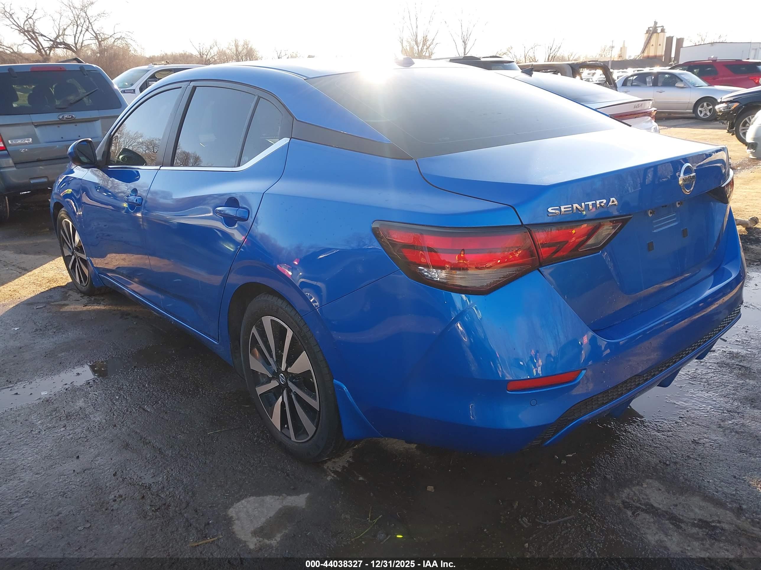 NISSAN SENTRA image 3