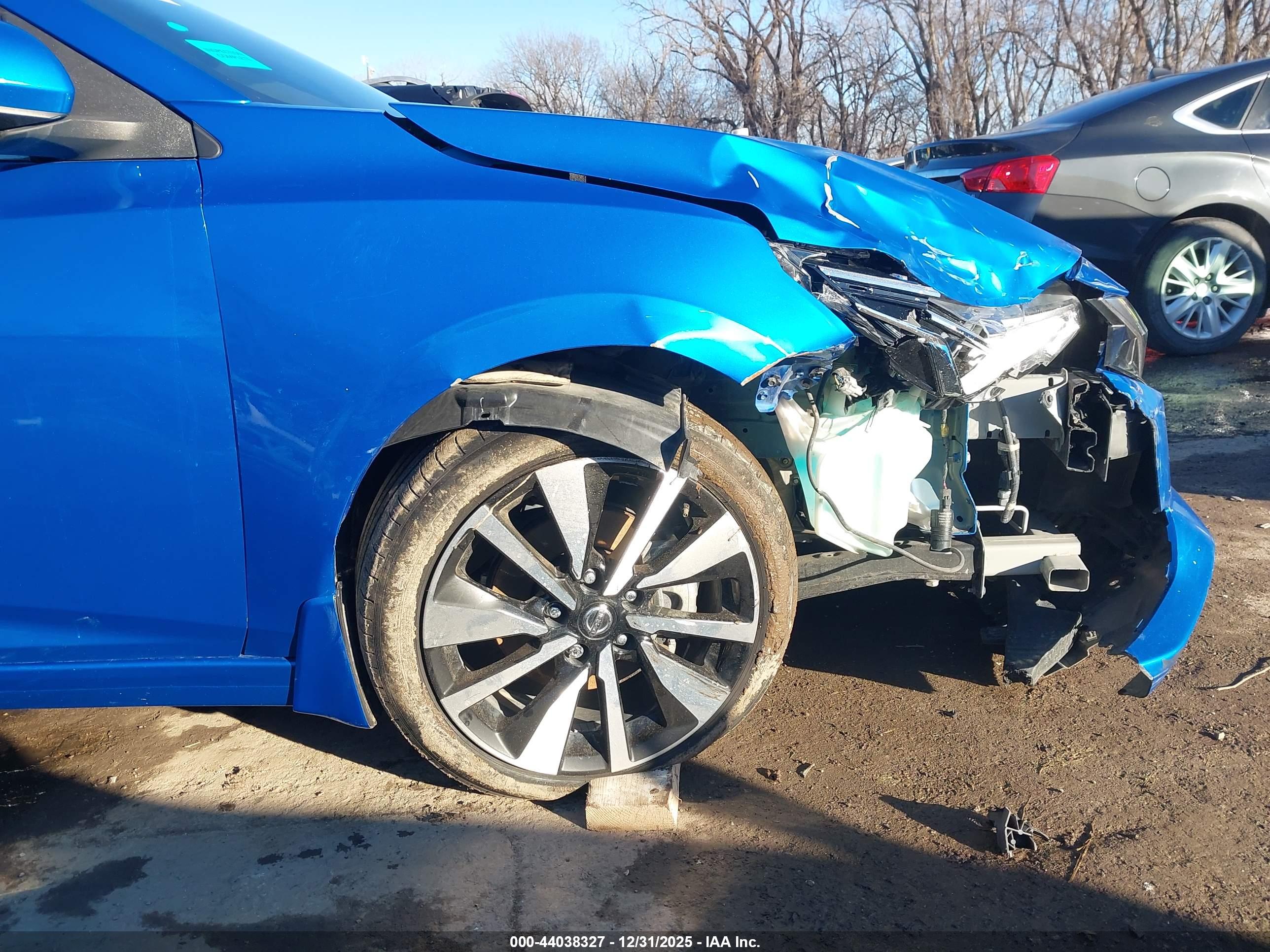 NISSAN SENTRA image 6
