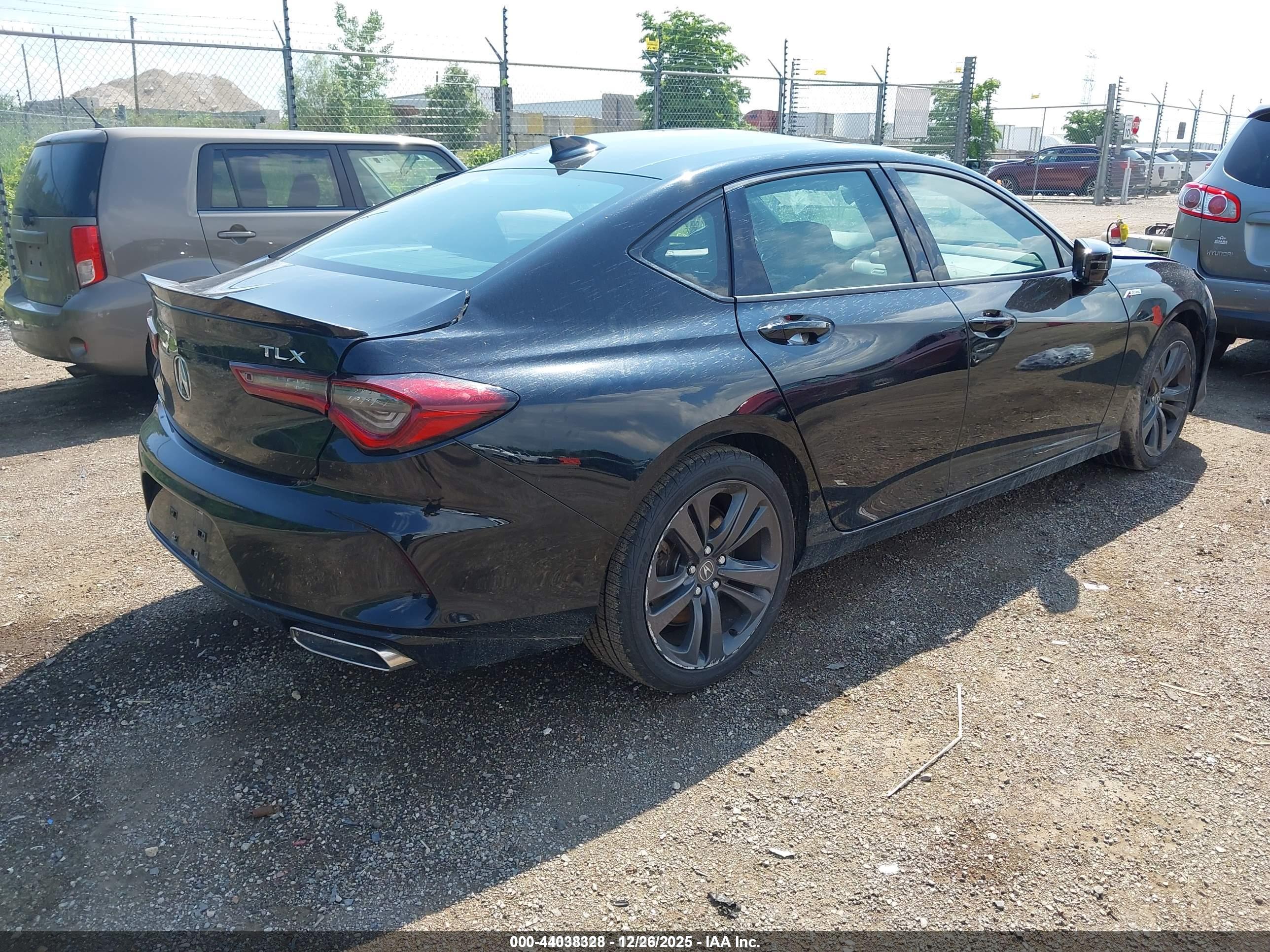 ACURA TLX image 4