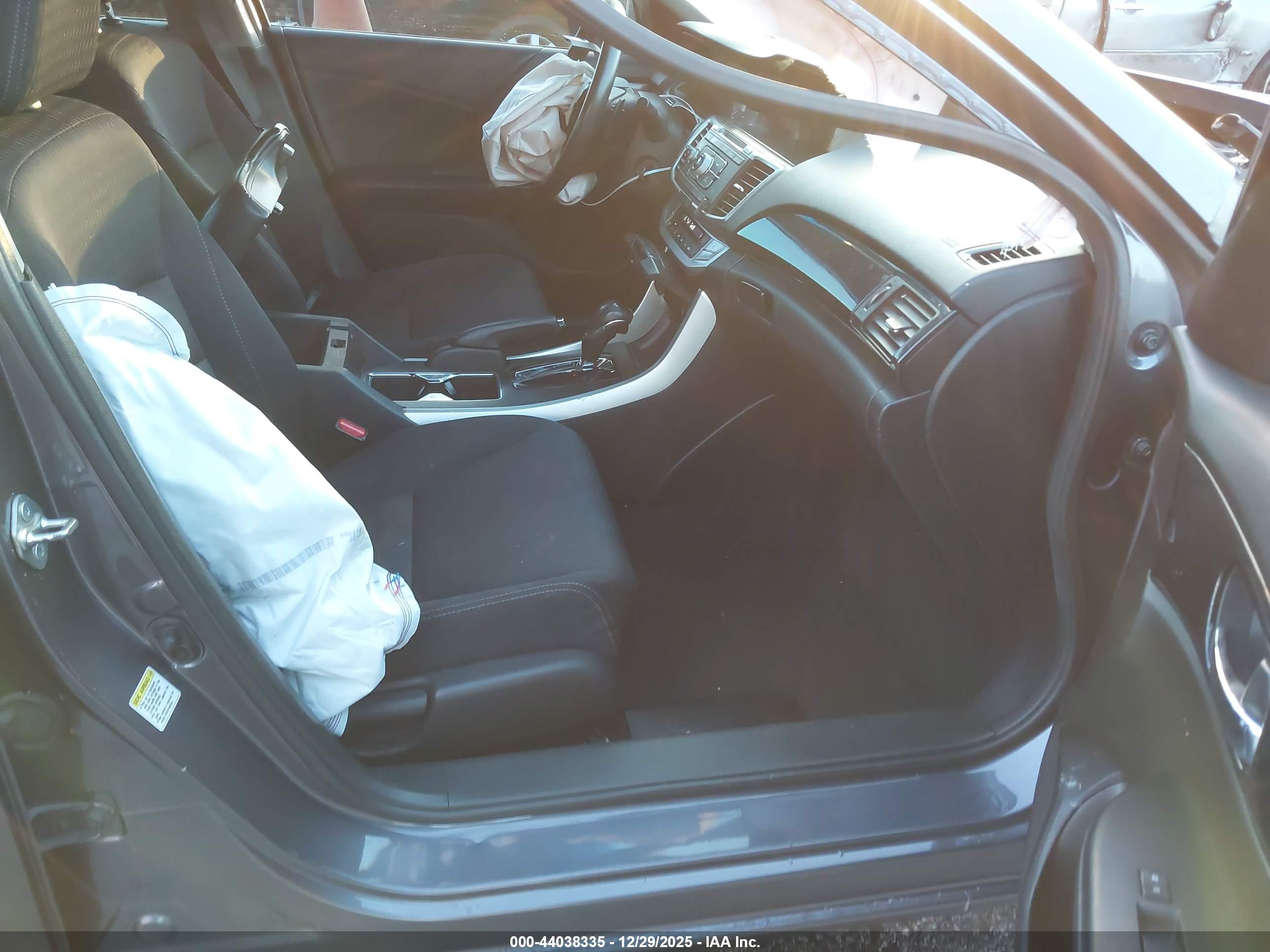 HONDA ACCORD image 5