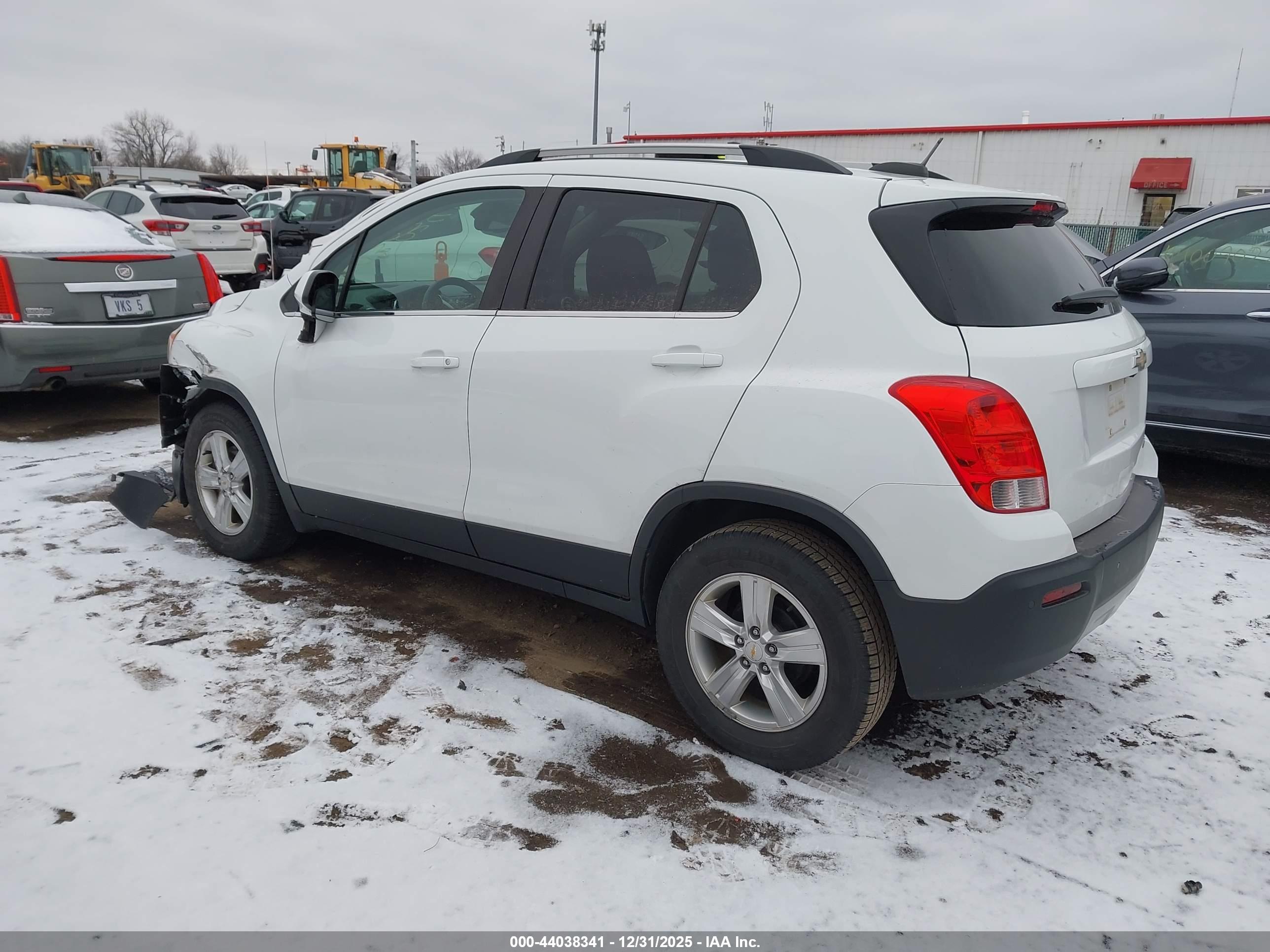 CHEVROLET TRAX image 3