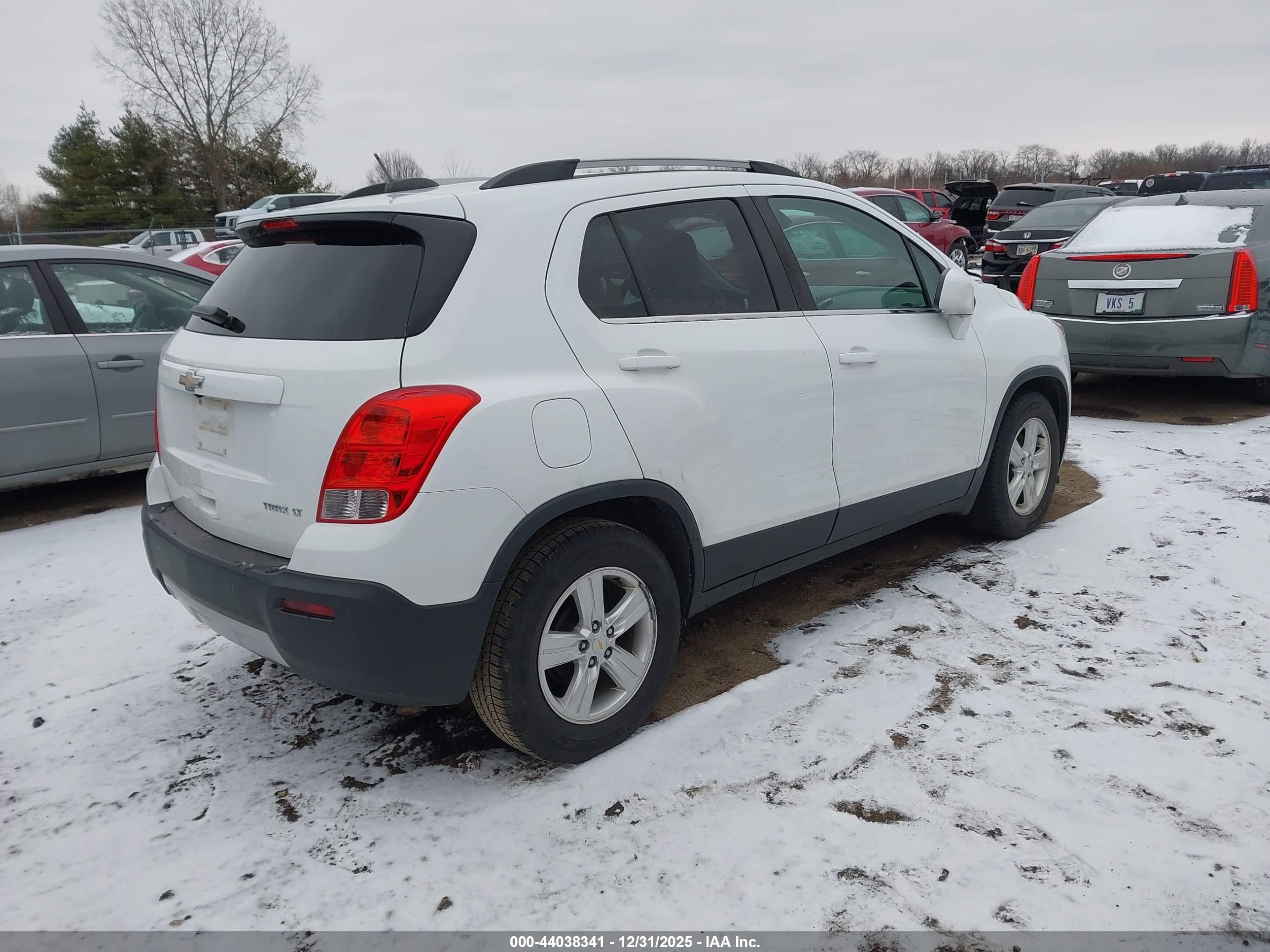 CHEVROLET TRAX image 4