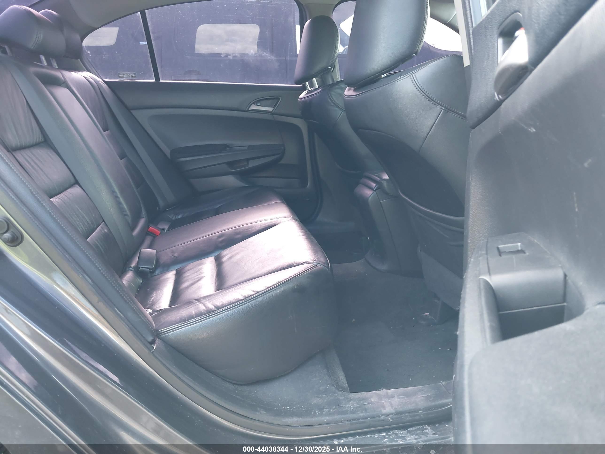 HONDA ACCORD image 8