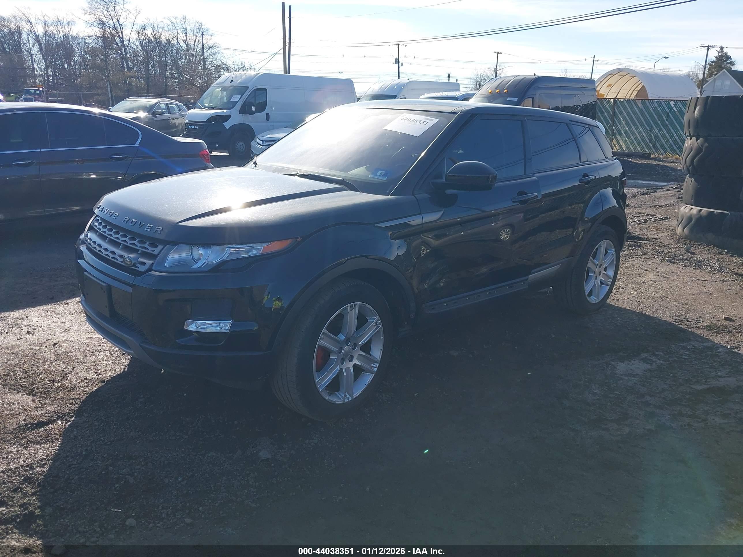 LAND ROVER image 2