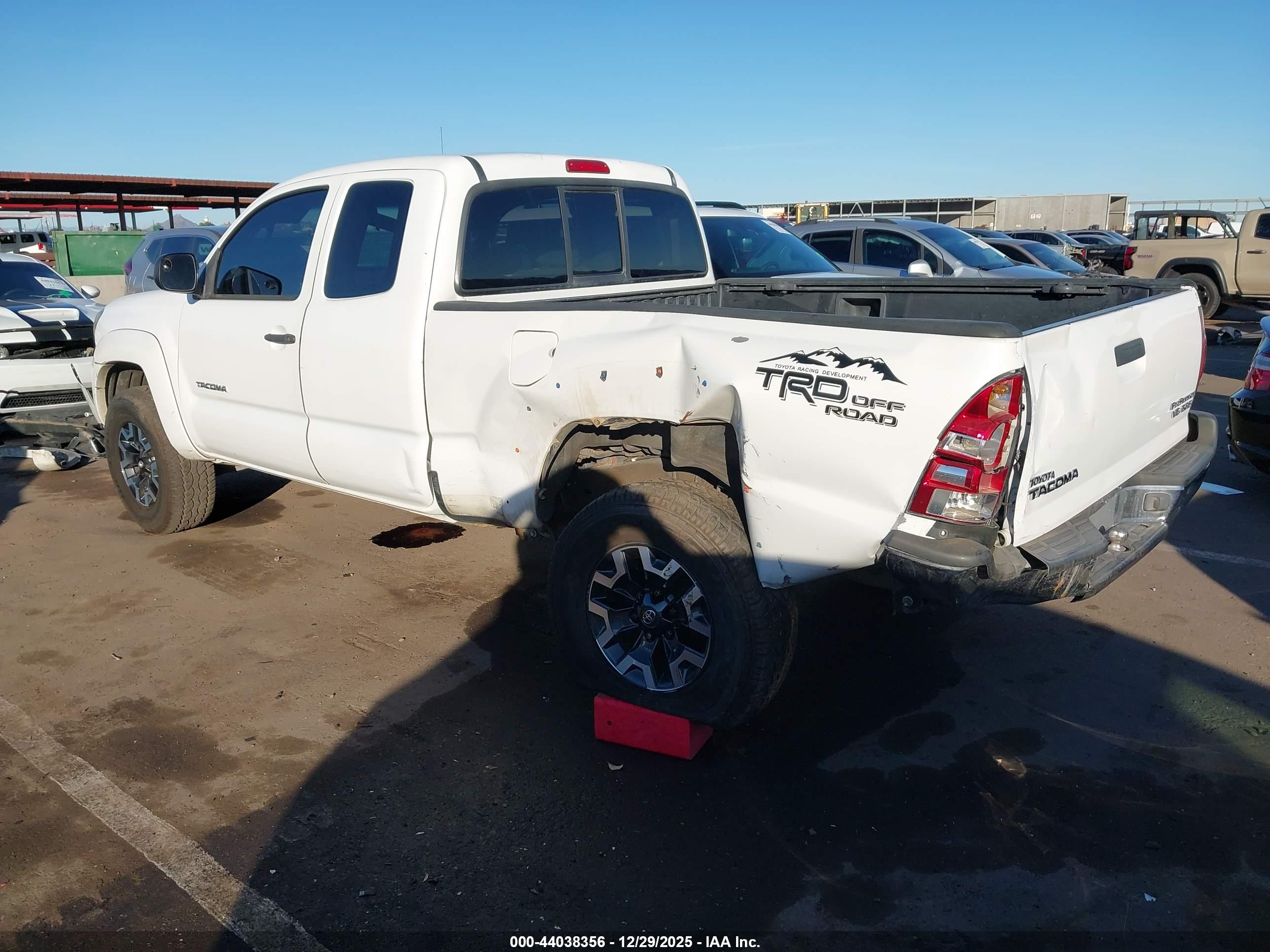 TOYOTA TACOMA image 6