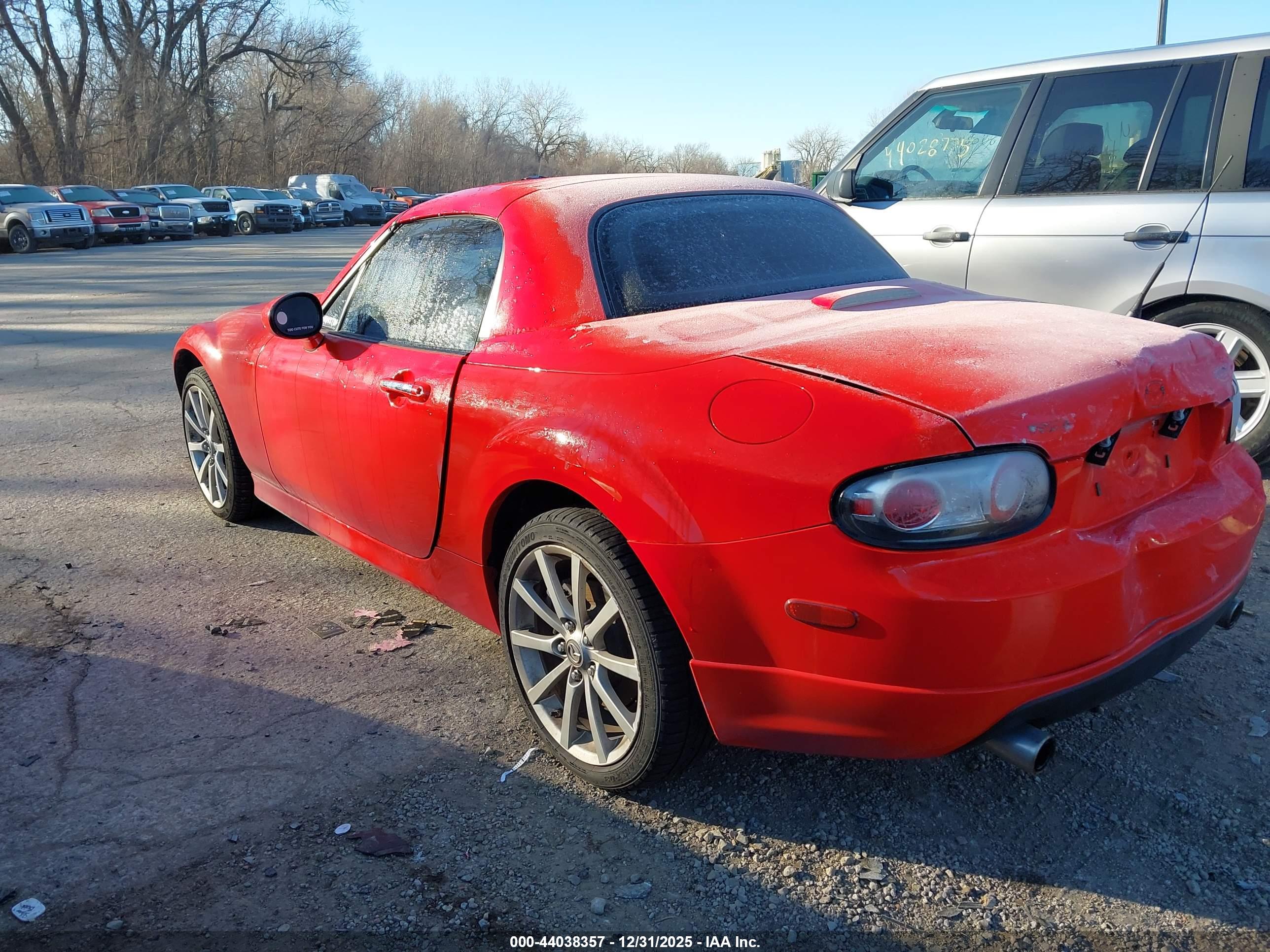 MAZDA MX-5 image 3