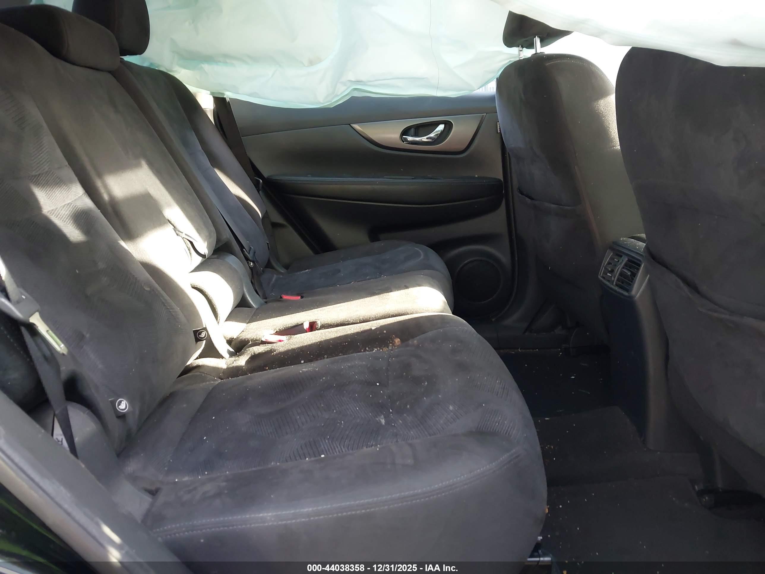 NISSAN ROGUE image 8