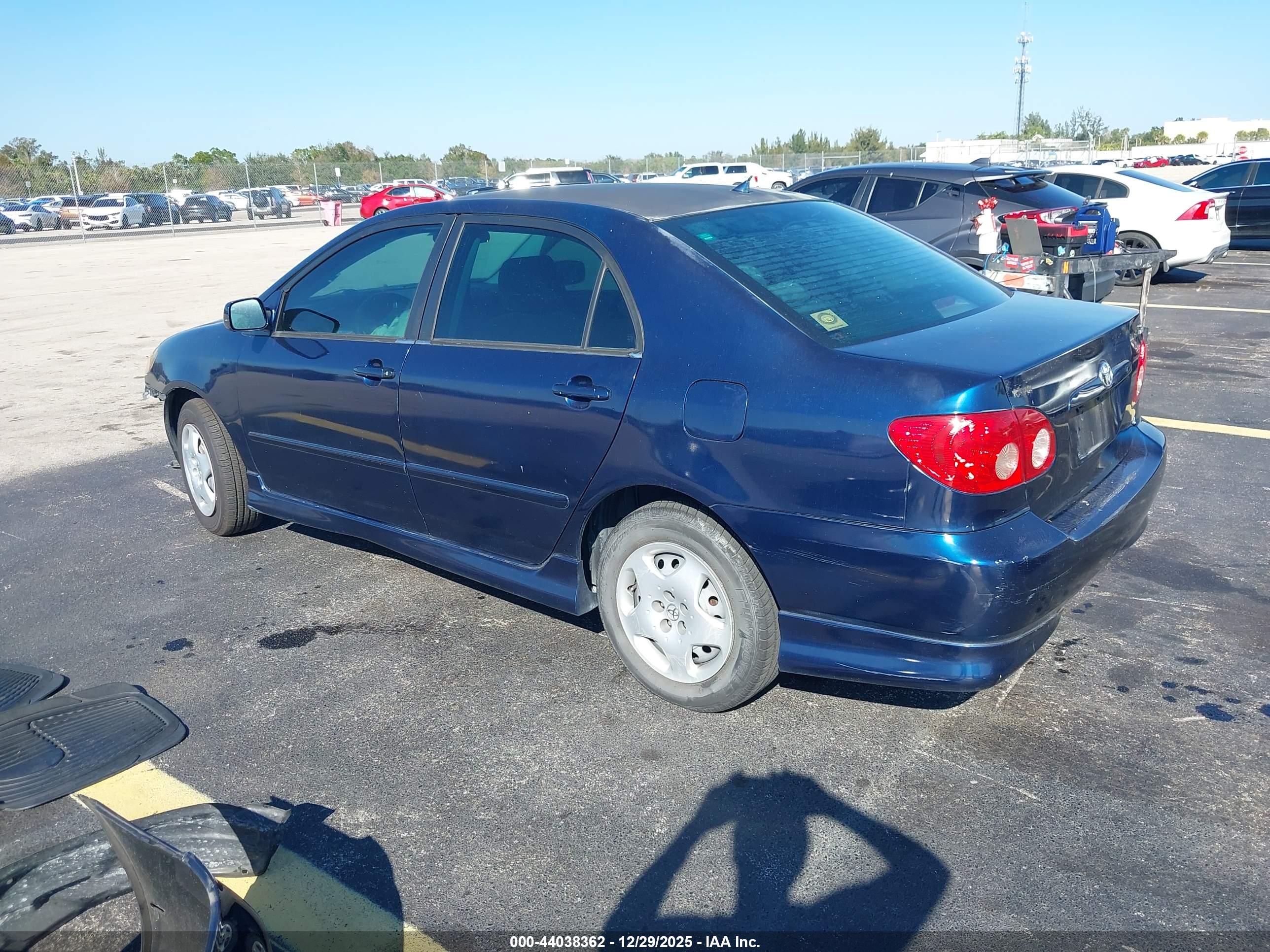 TOYOTA COROLLA image 3