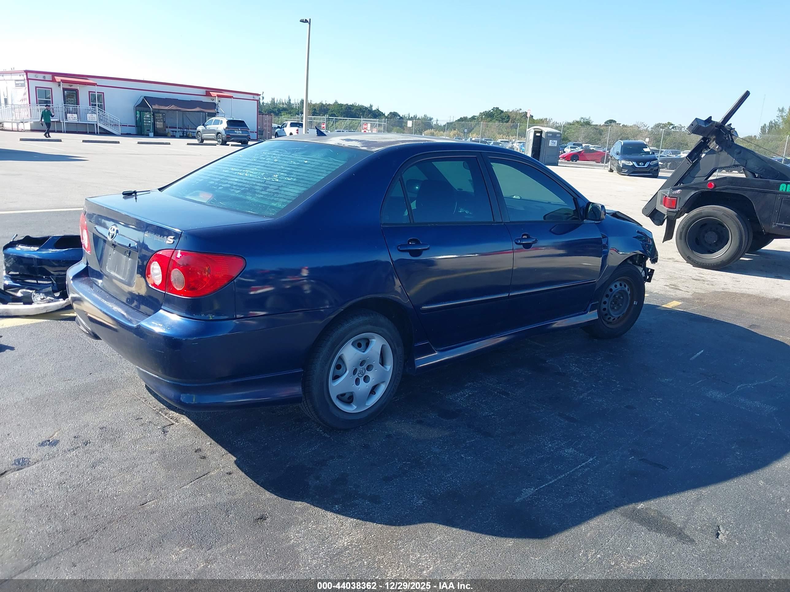 TOYOTA COROLLA image 4