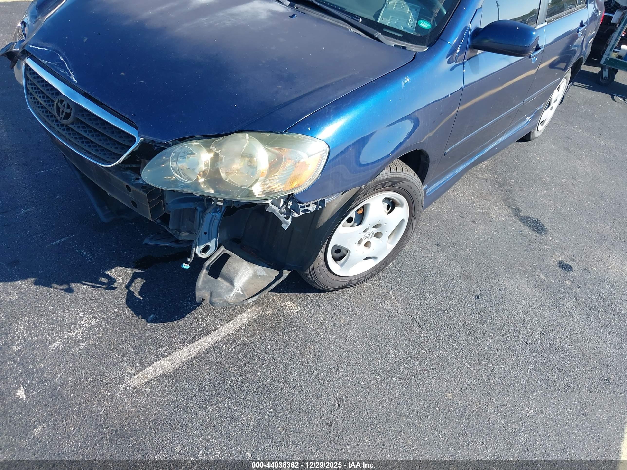 TOYOTA COROLLA image 6