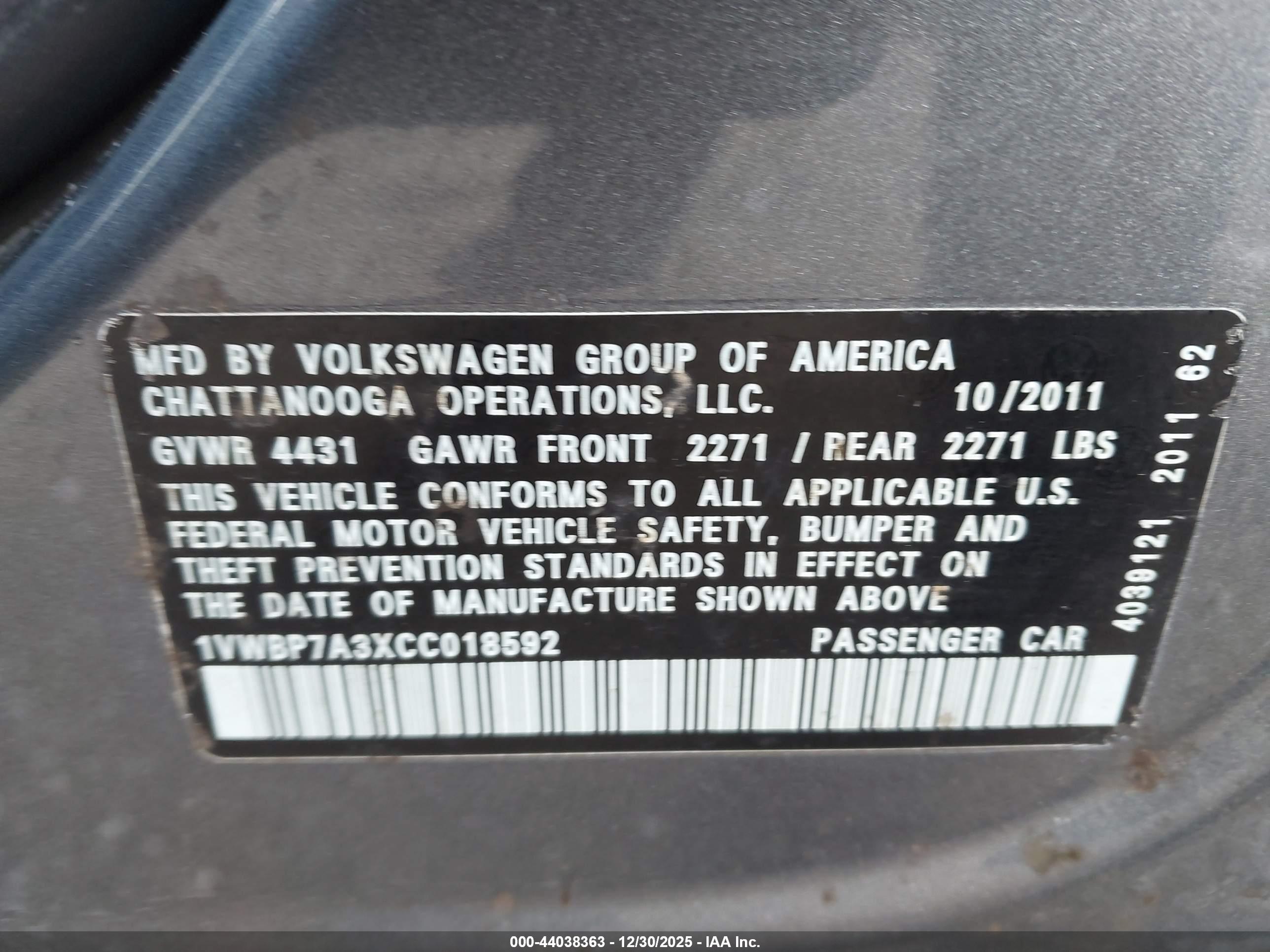 VOLKSWAGEN PASSAT image 9