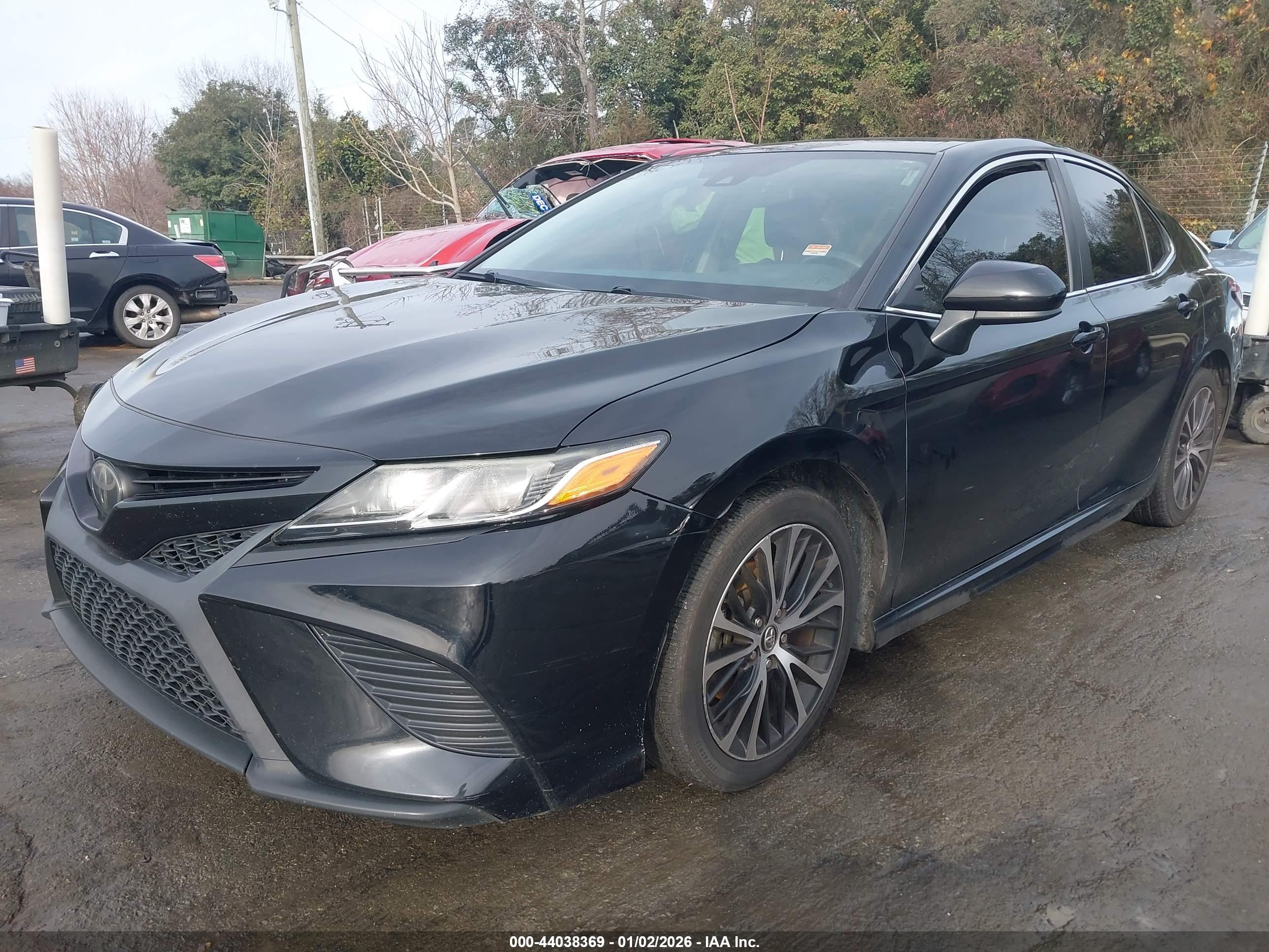 TOYOTA CAMRY image 6